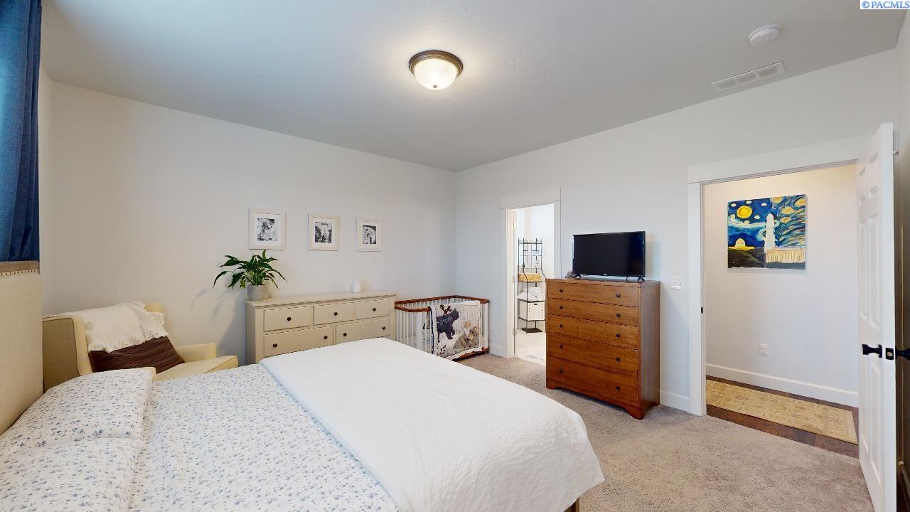 605 SW Umatilla Court