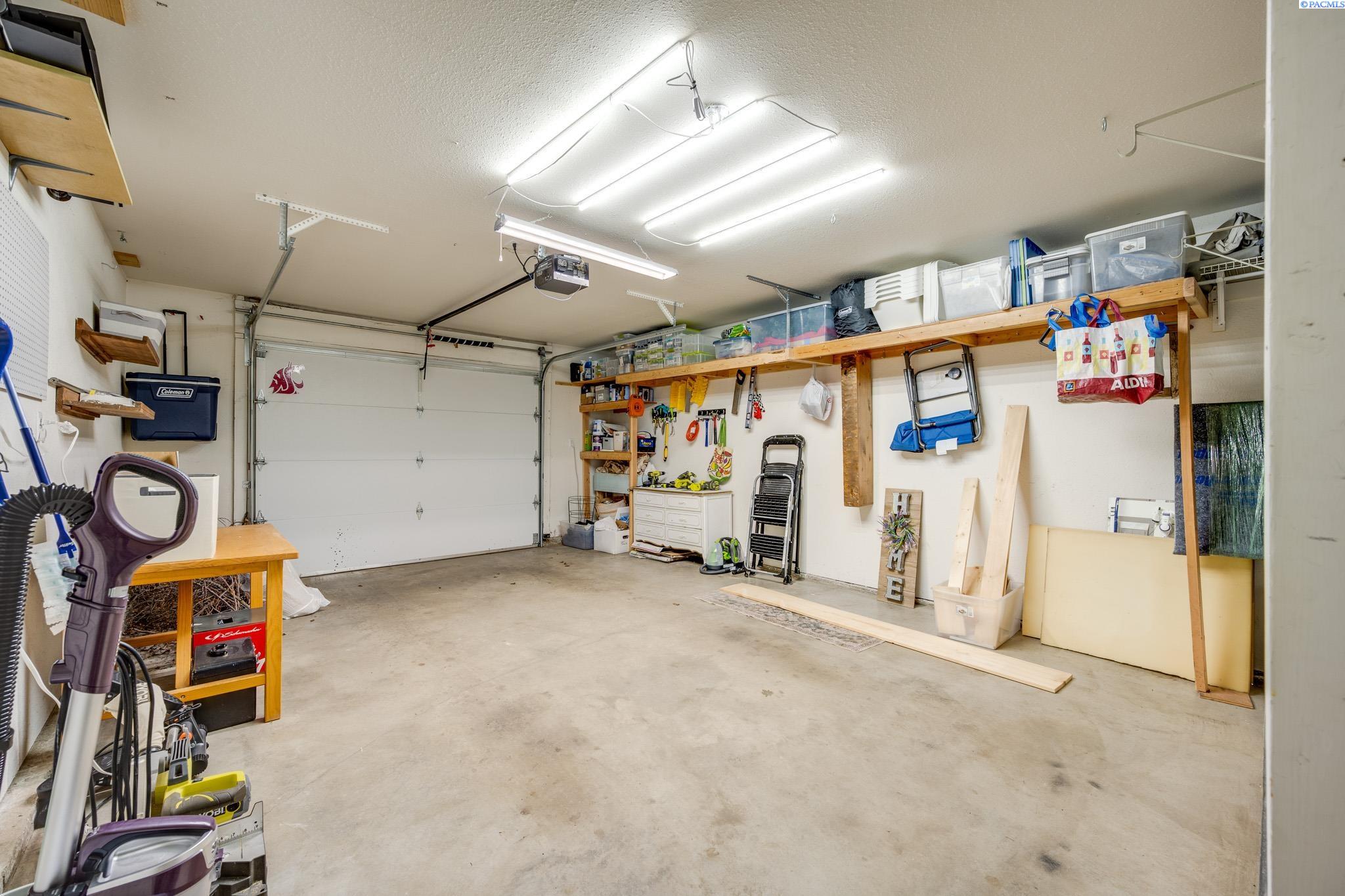 545 SE Quail Ridge Dr