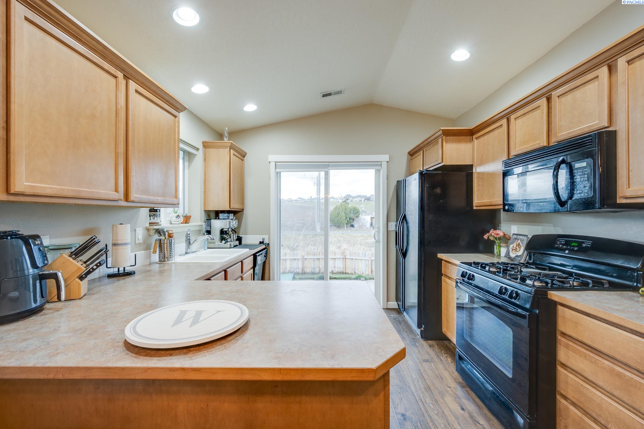 1400 SW Lost Trail Dr