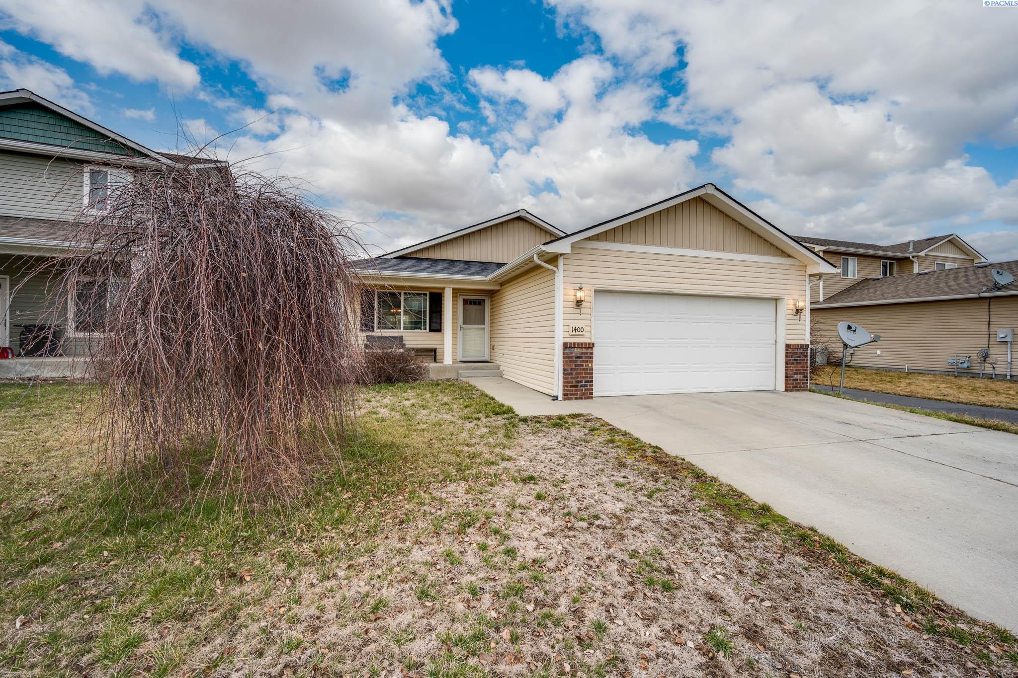 1400 SW Lost Trail Dr