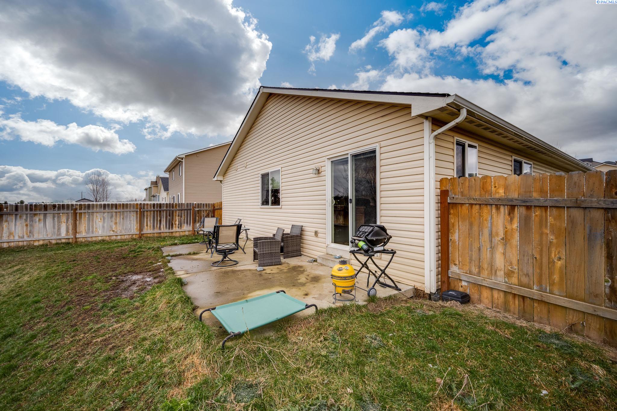 1400 SW Lost Trail Dr