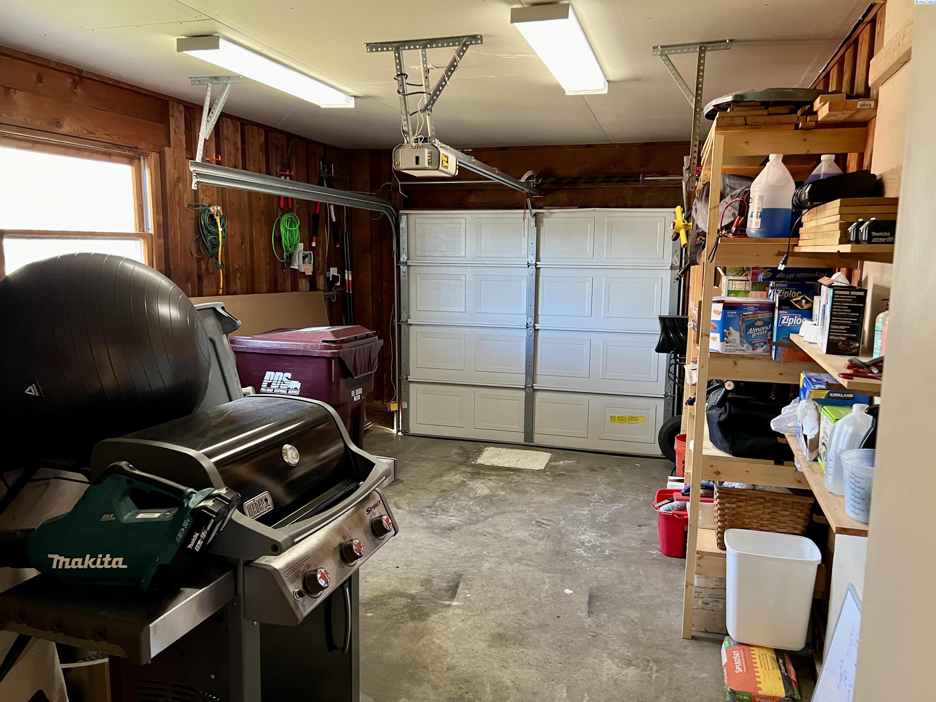 715 SE Taylor