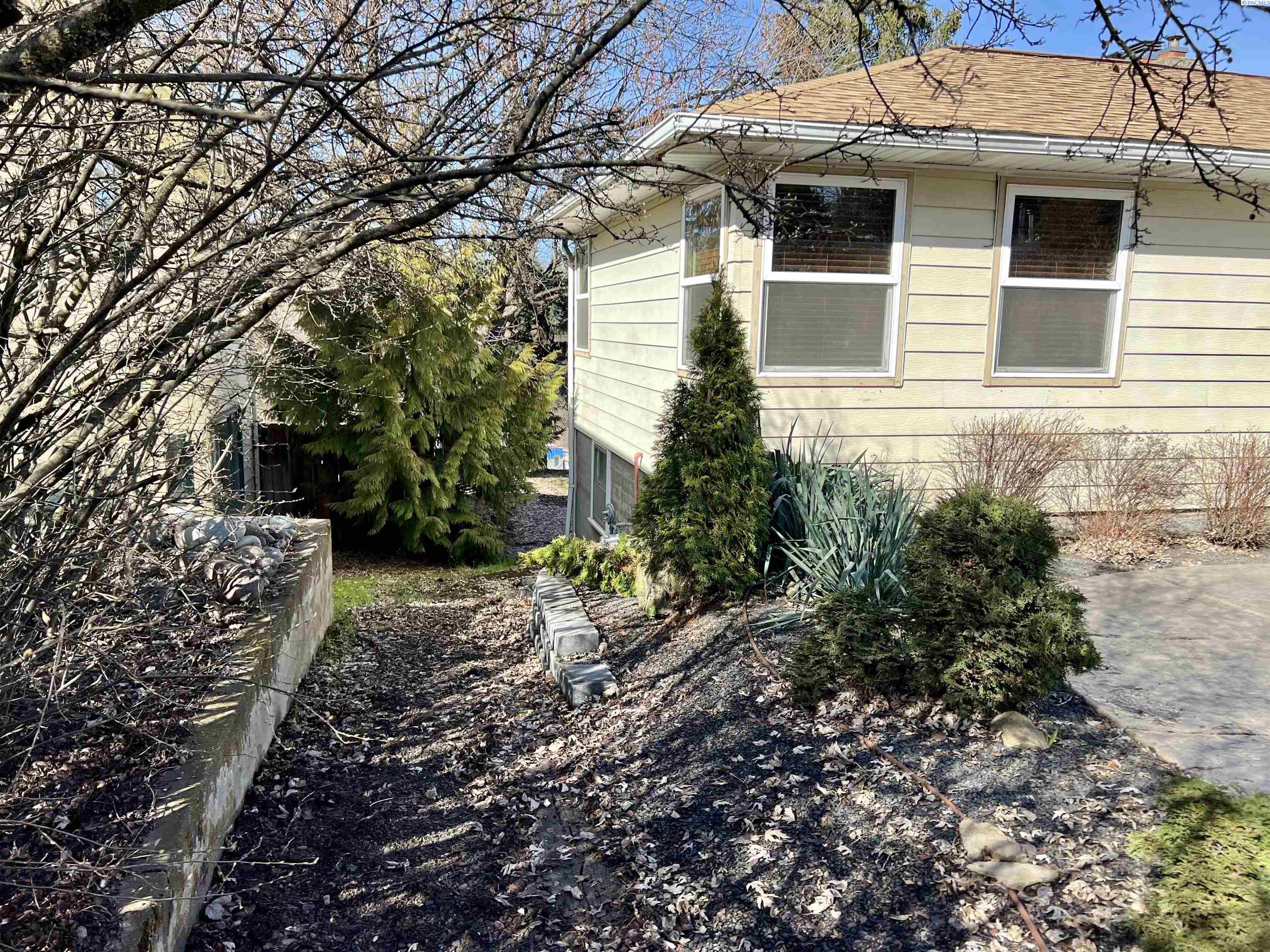 715 SE Taylor