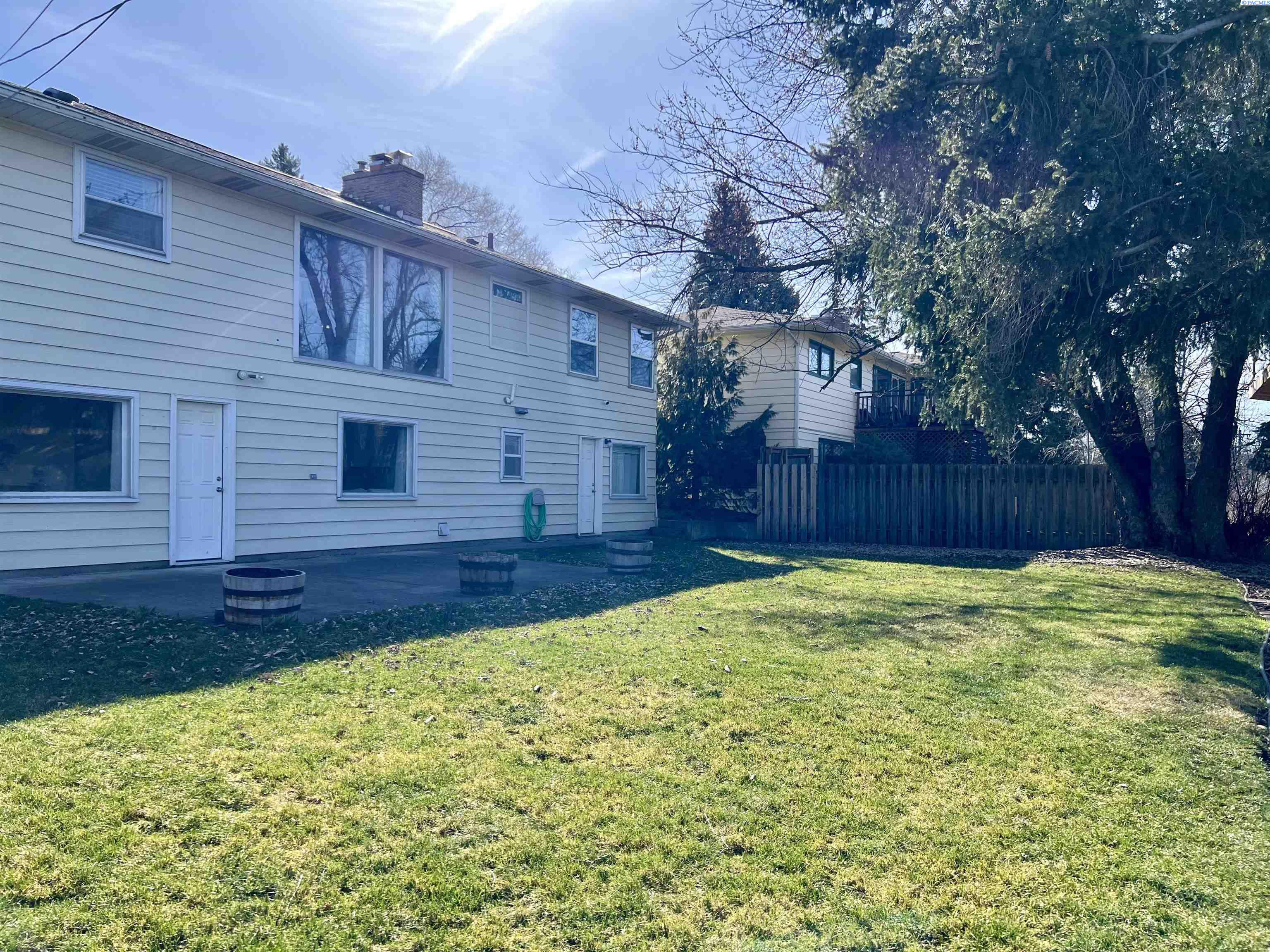 715 SE Taylor