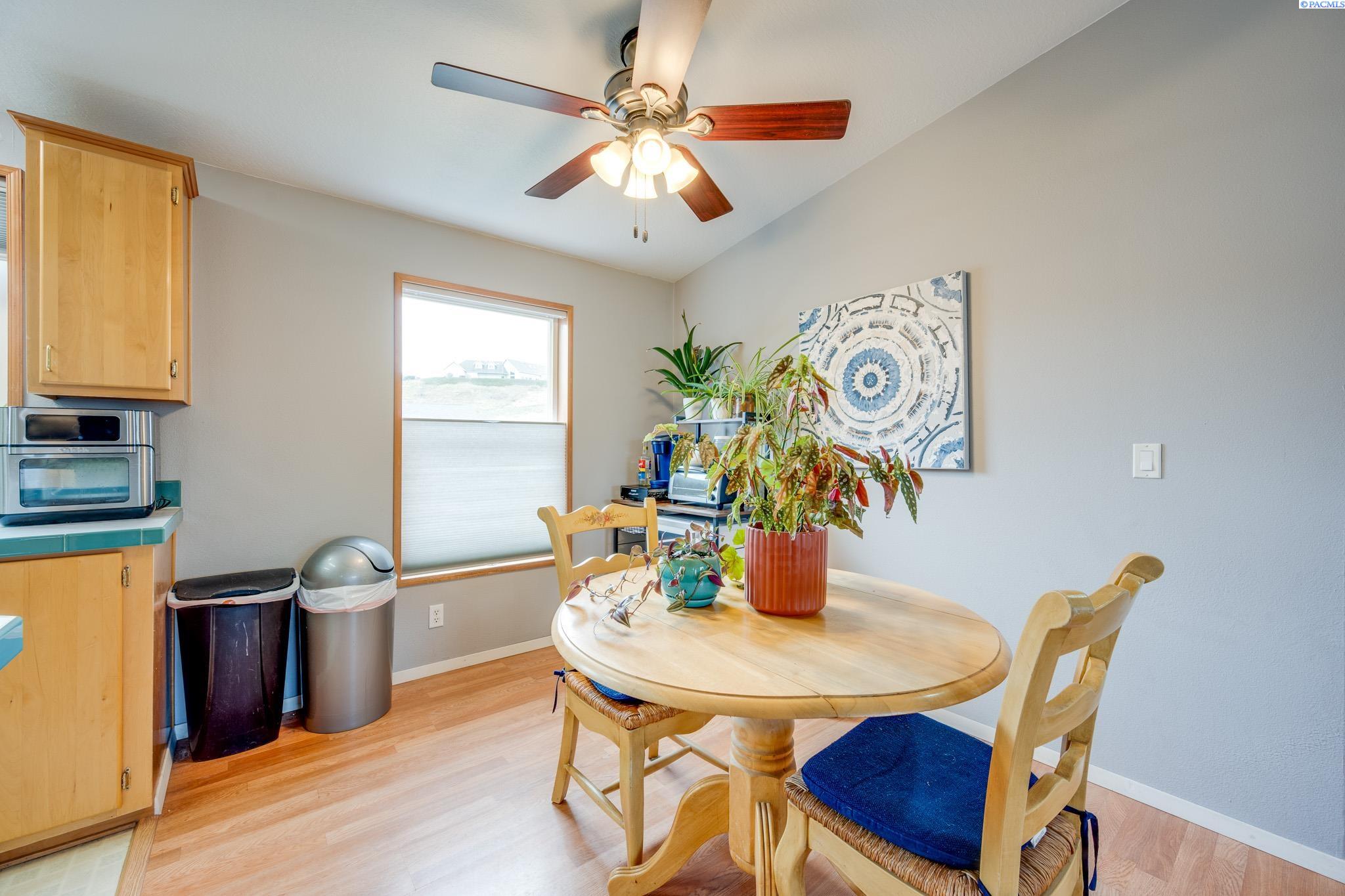 255 NW Golden Hills Dr. Unit: 42