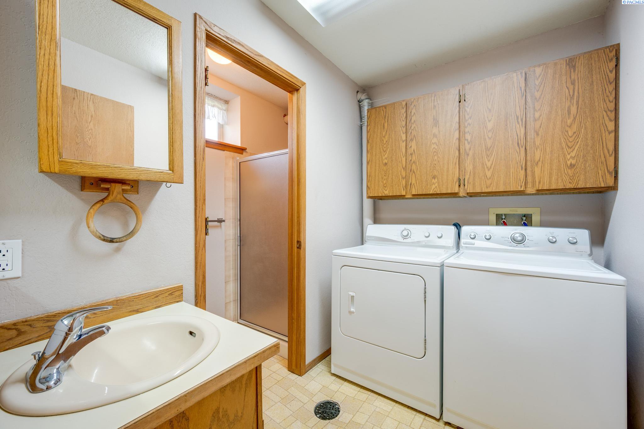 1290 SW Wadleigh Drive