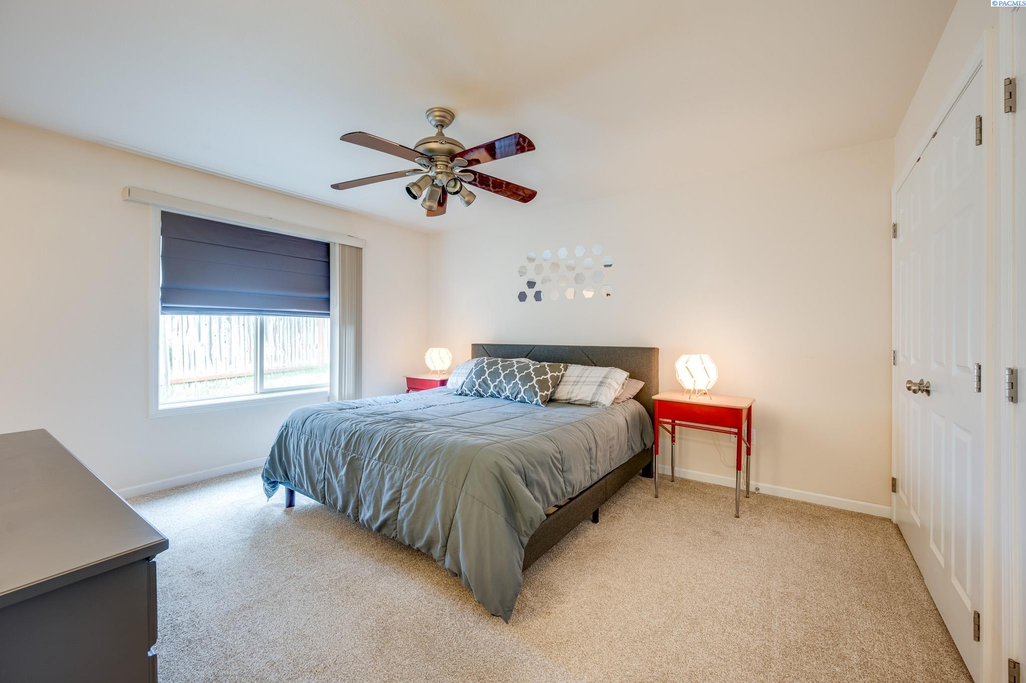 210 NW Terre View Dr Unit D