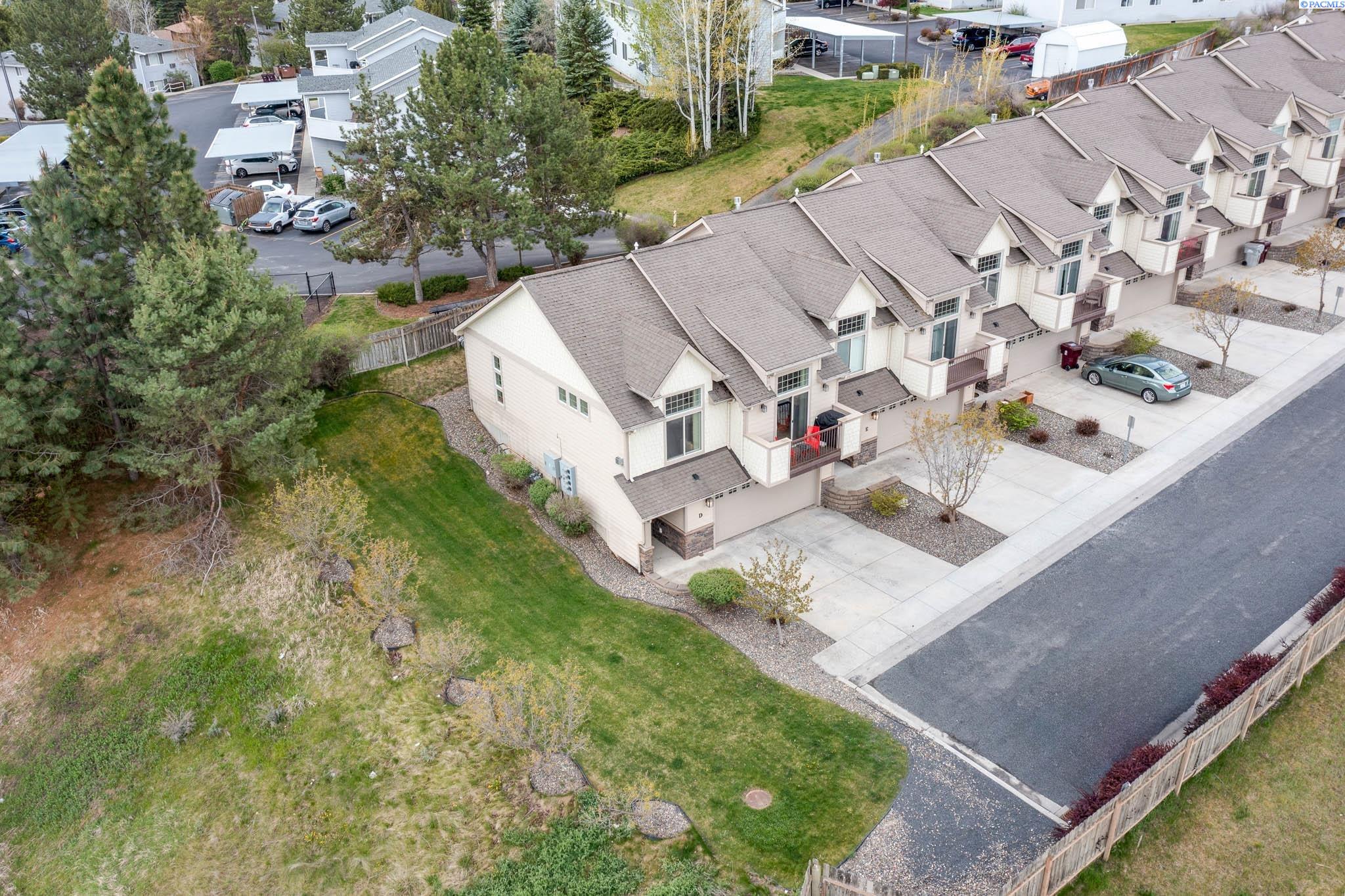 210 NW Terre View Dr Unit D