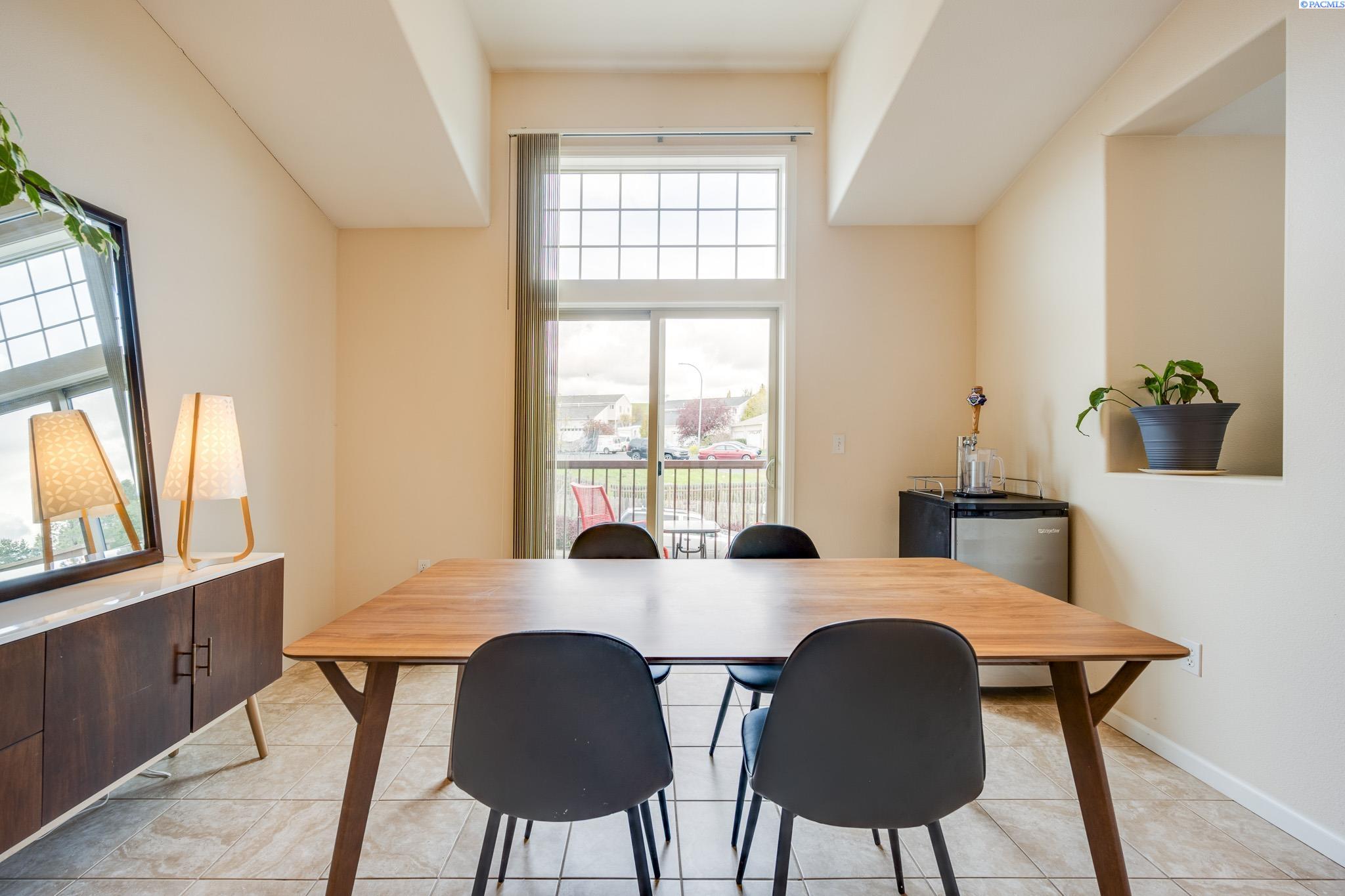 210 NW Terre View Dr Unit D