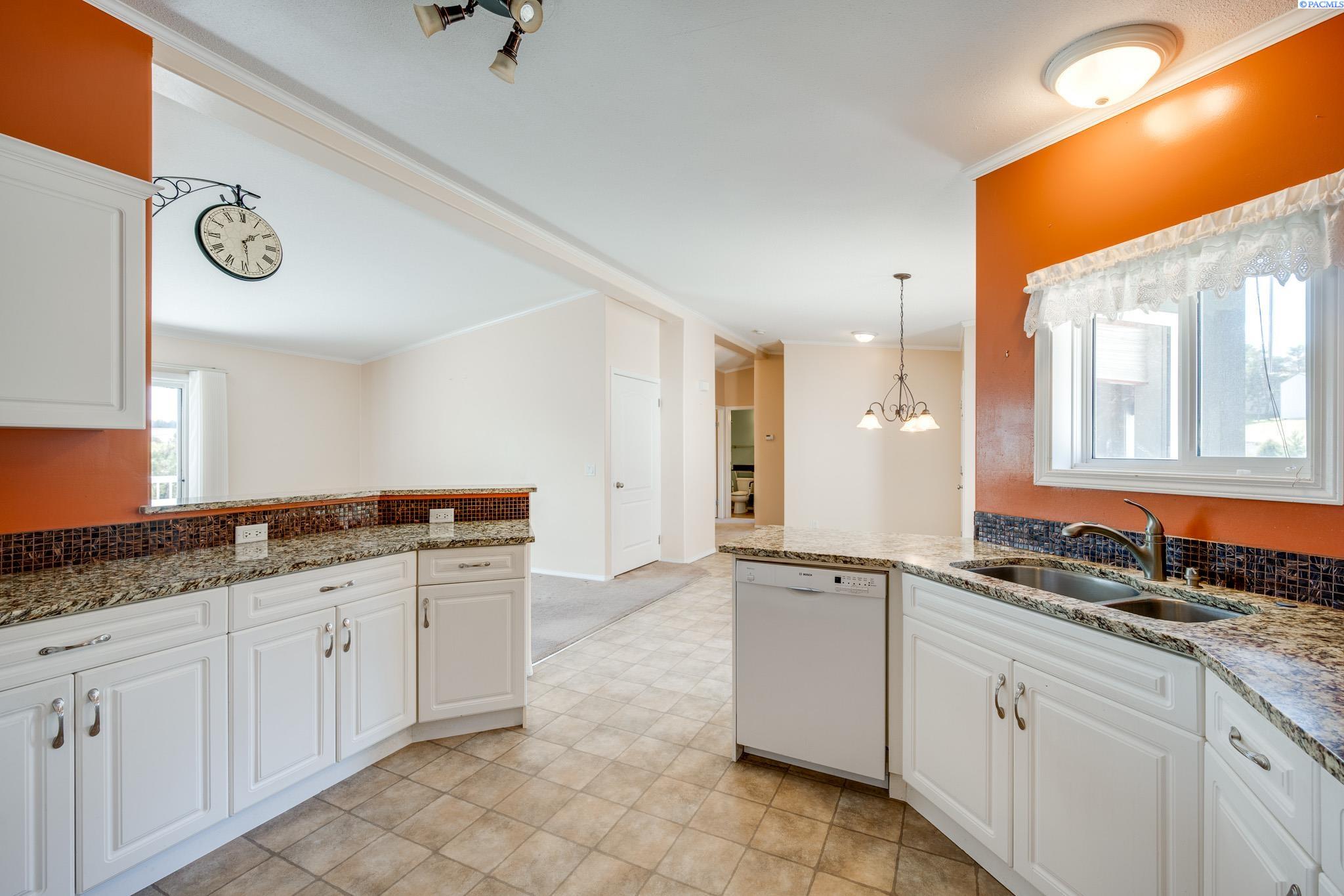 1310 SE Earthtone Ct