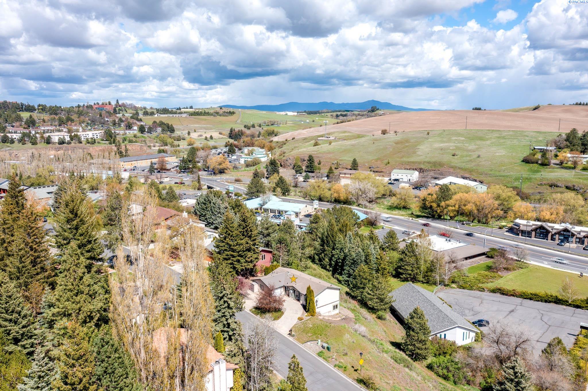 1310 SE Earthtone Ct