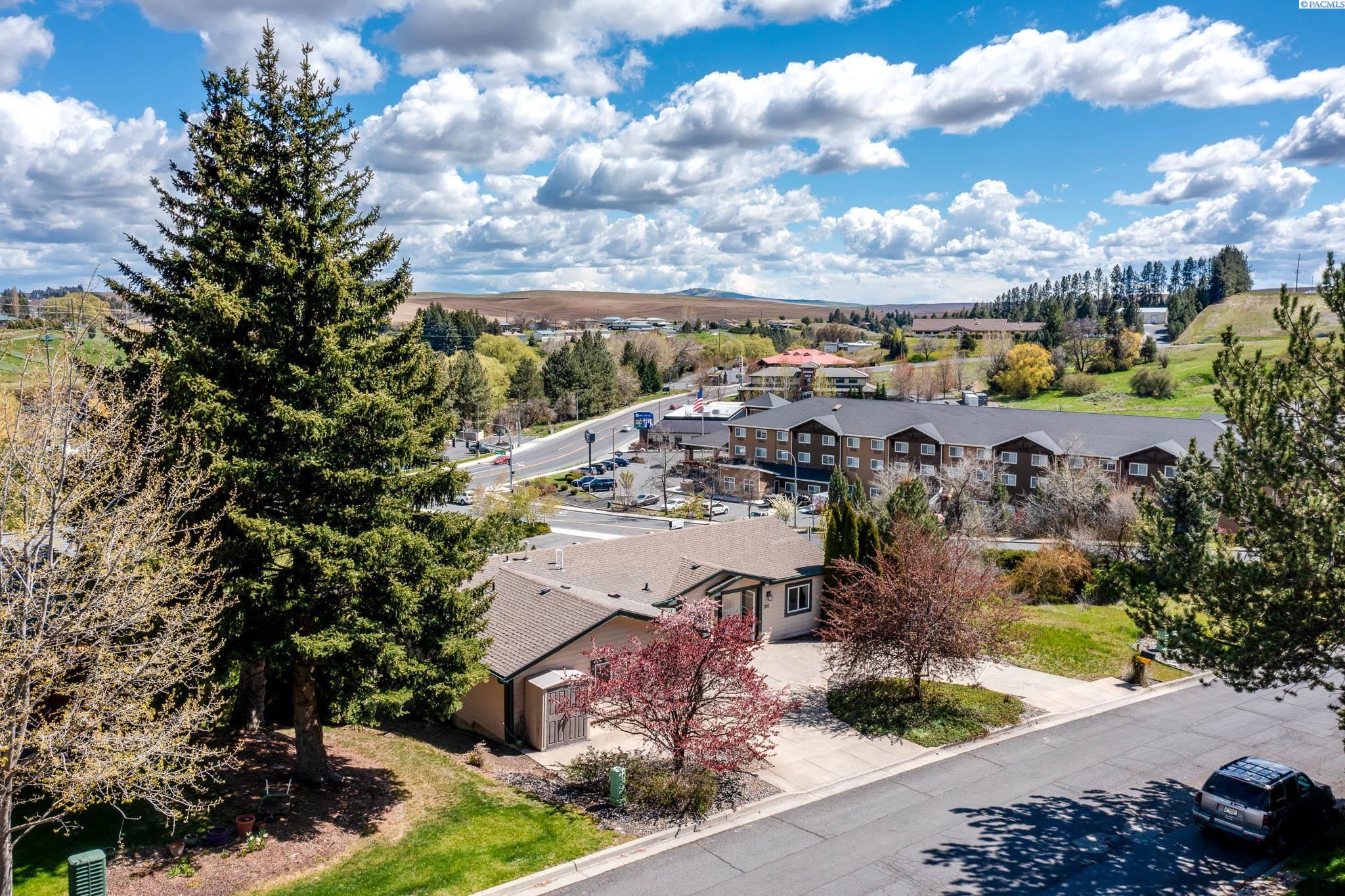 1310 SE Earthtone Ct