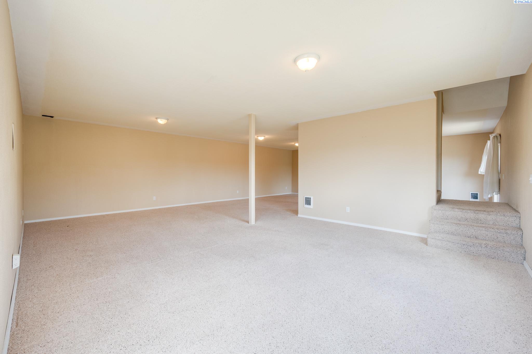 1310 SE Earthtone Ct