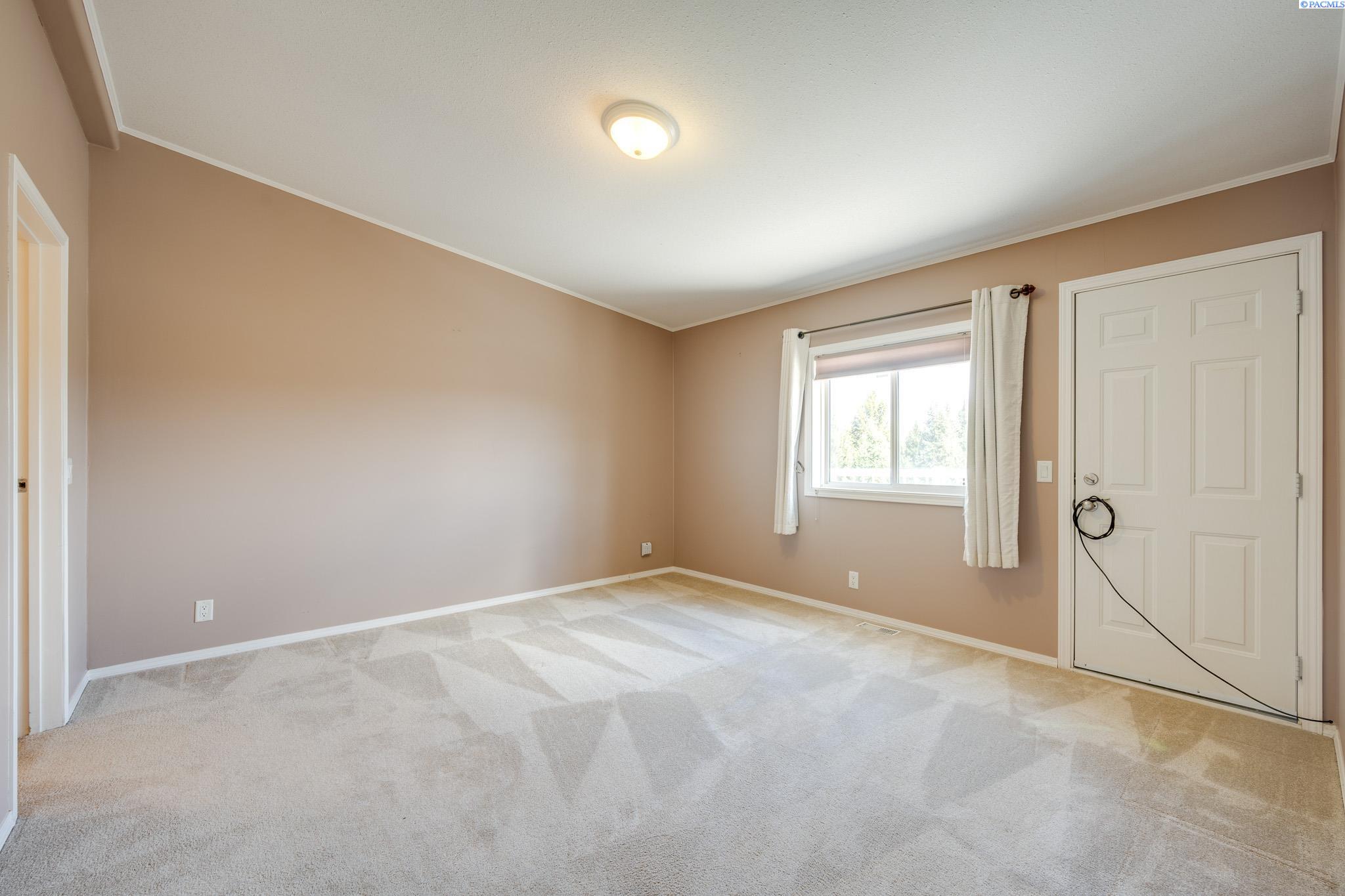 1310 SE Earthtone Ct