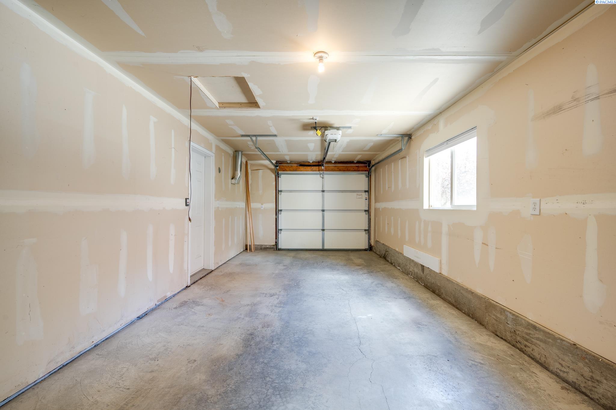 1310 SE Earthtone Ct