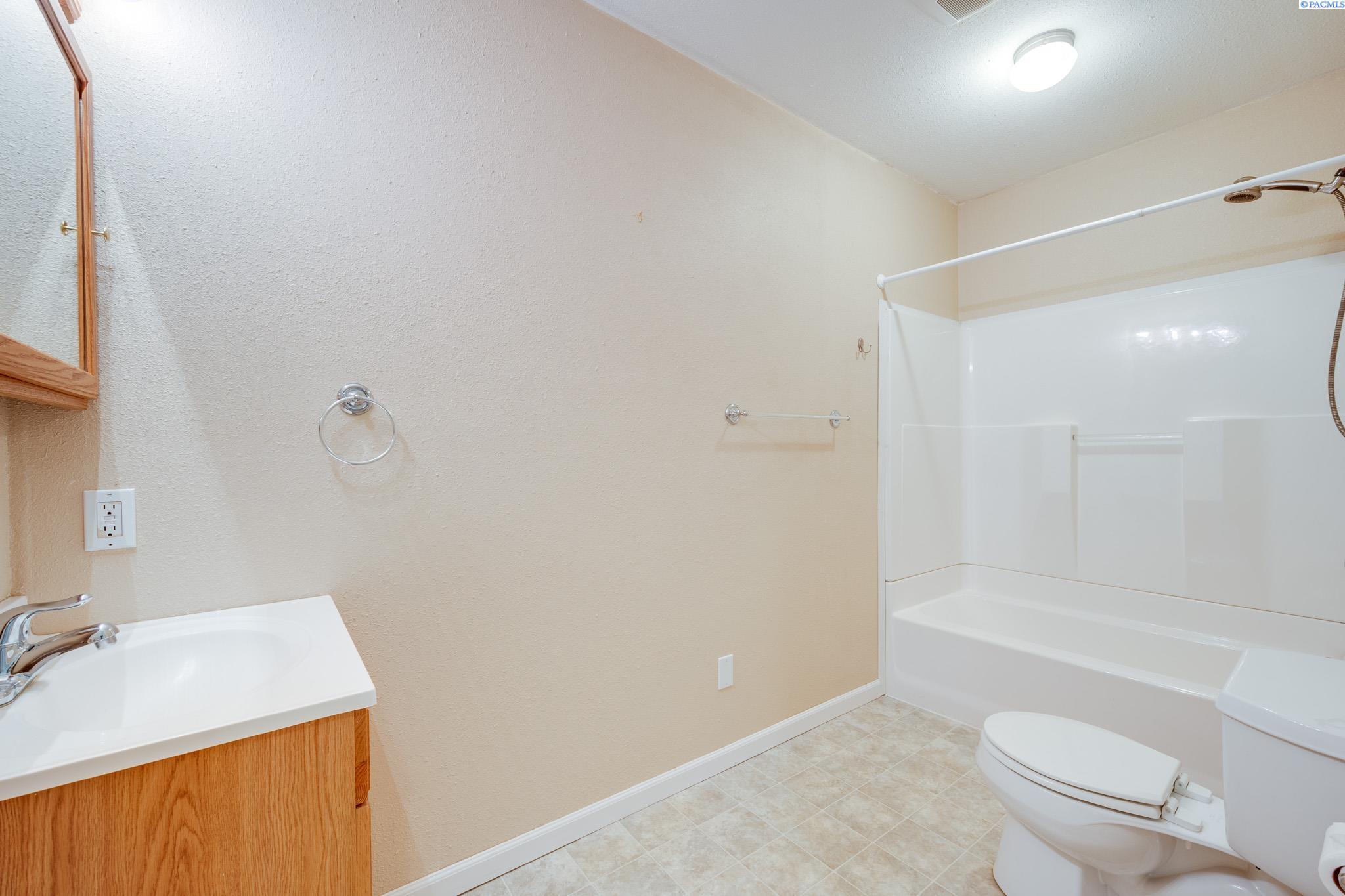 1310 SE Earthtone Ct