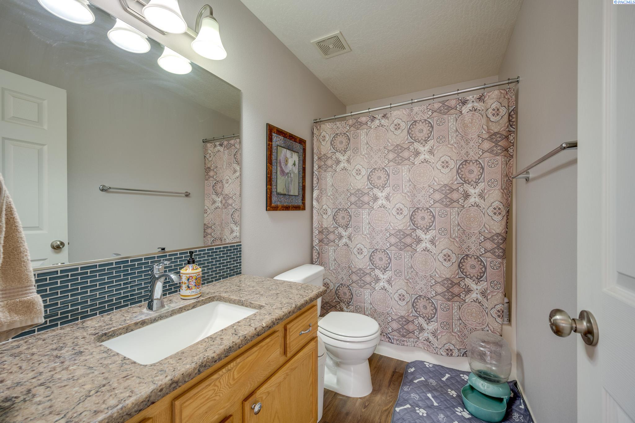 1080 SW Latour Peak St