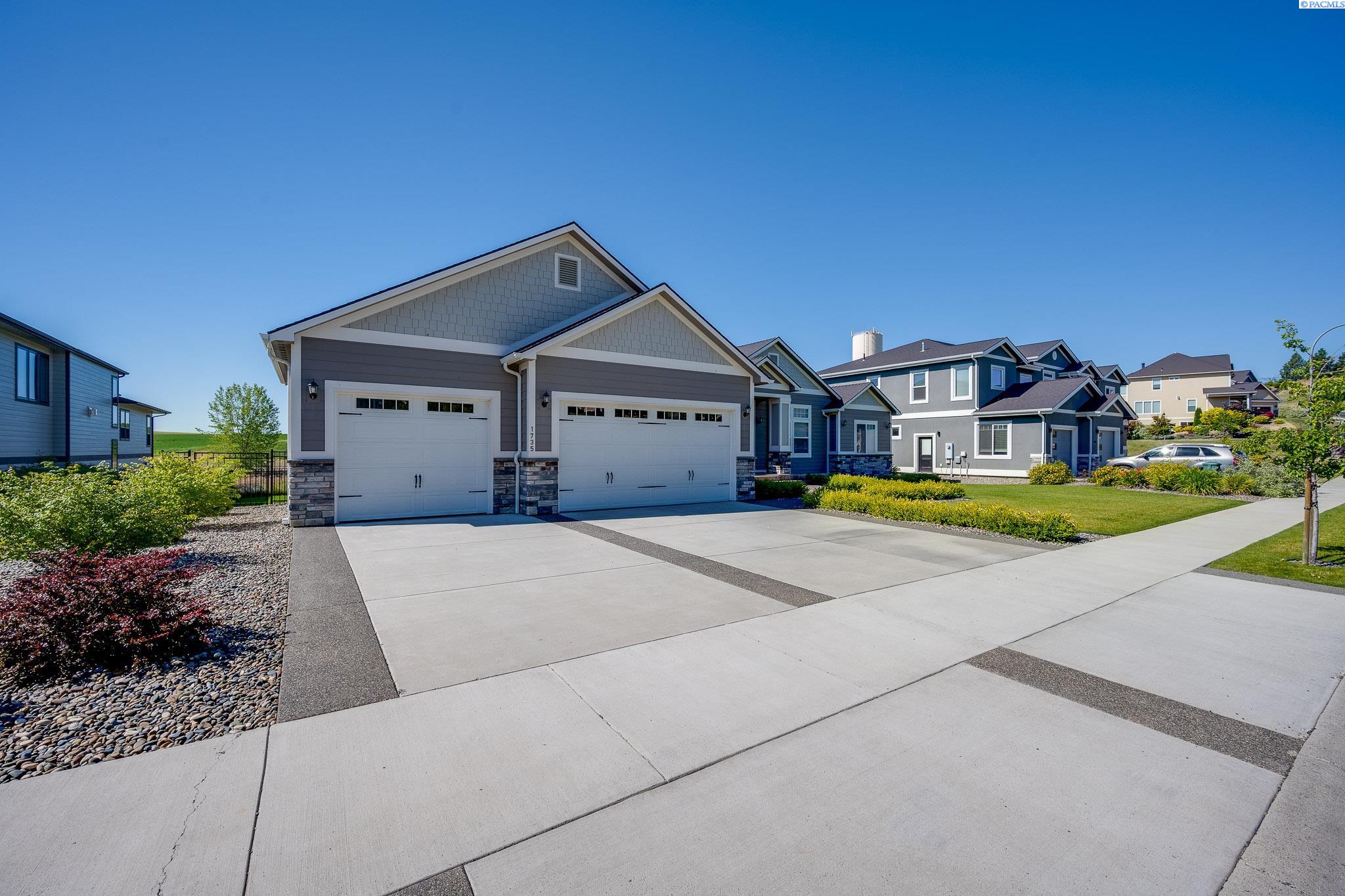 1735 SW Barclay Ridge Dr