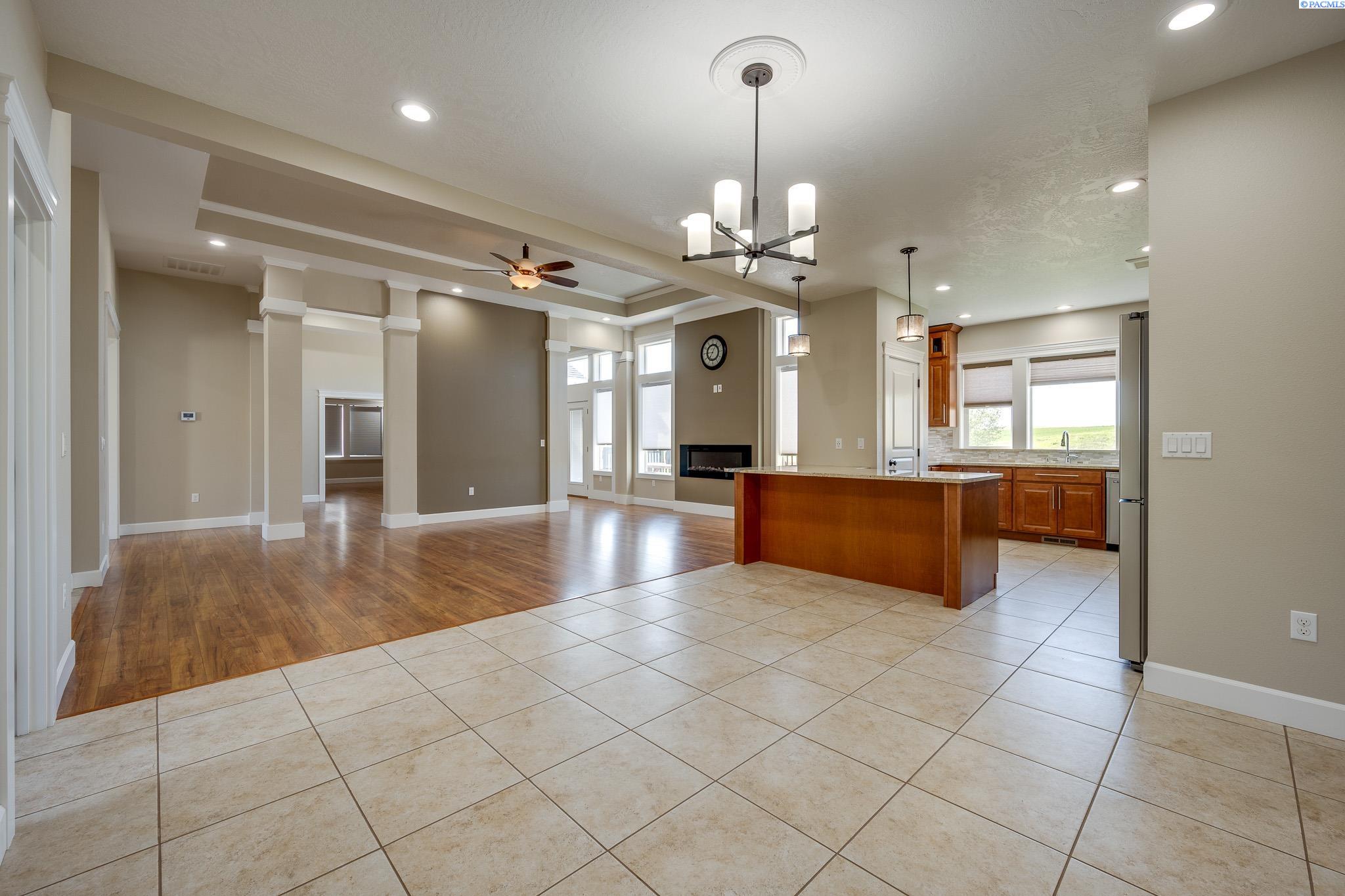 1735 SW Barclay Ridge Dr