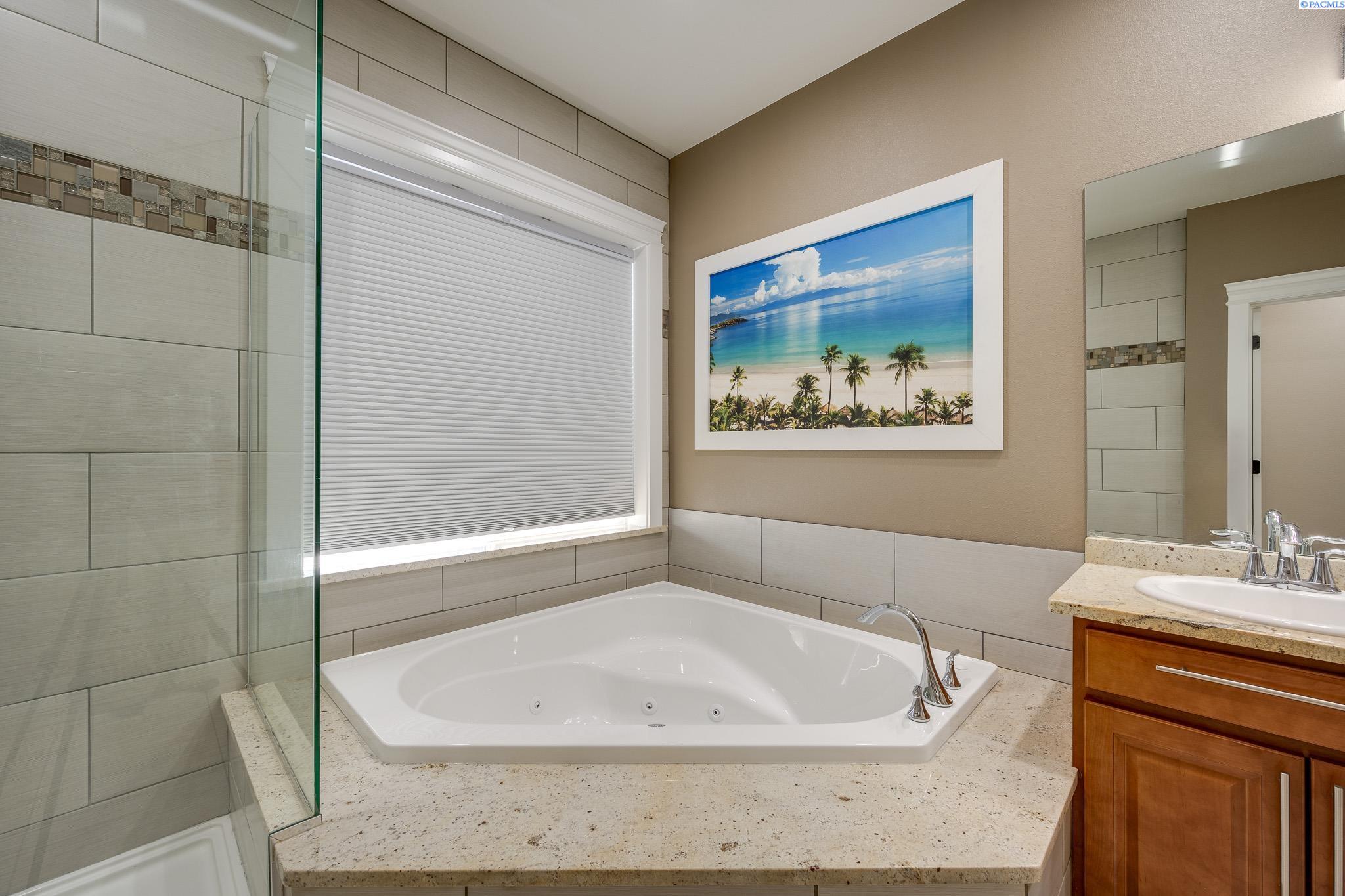 1735 SW Barclay Ridge Dr