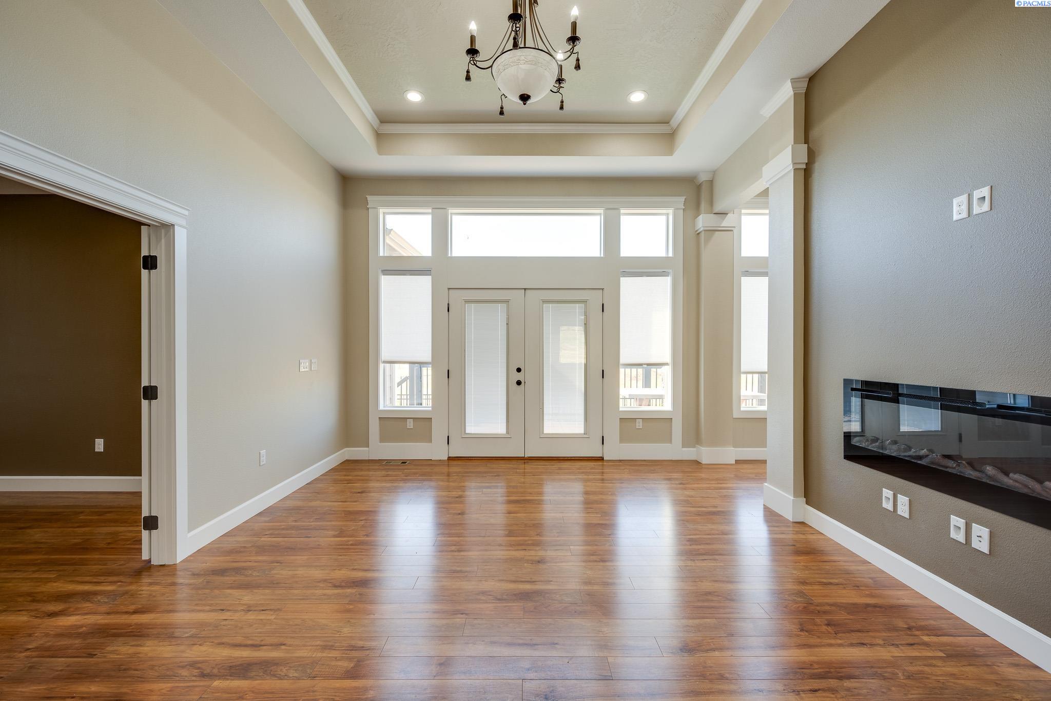 1735 SW Barclay Ridge Dr