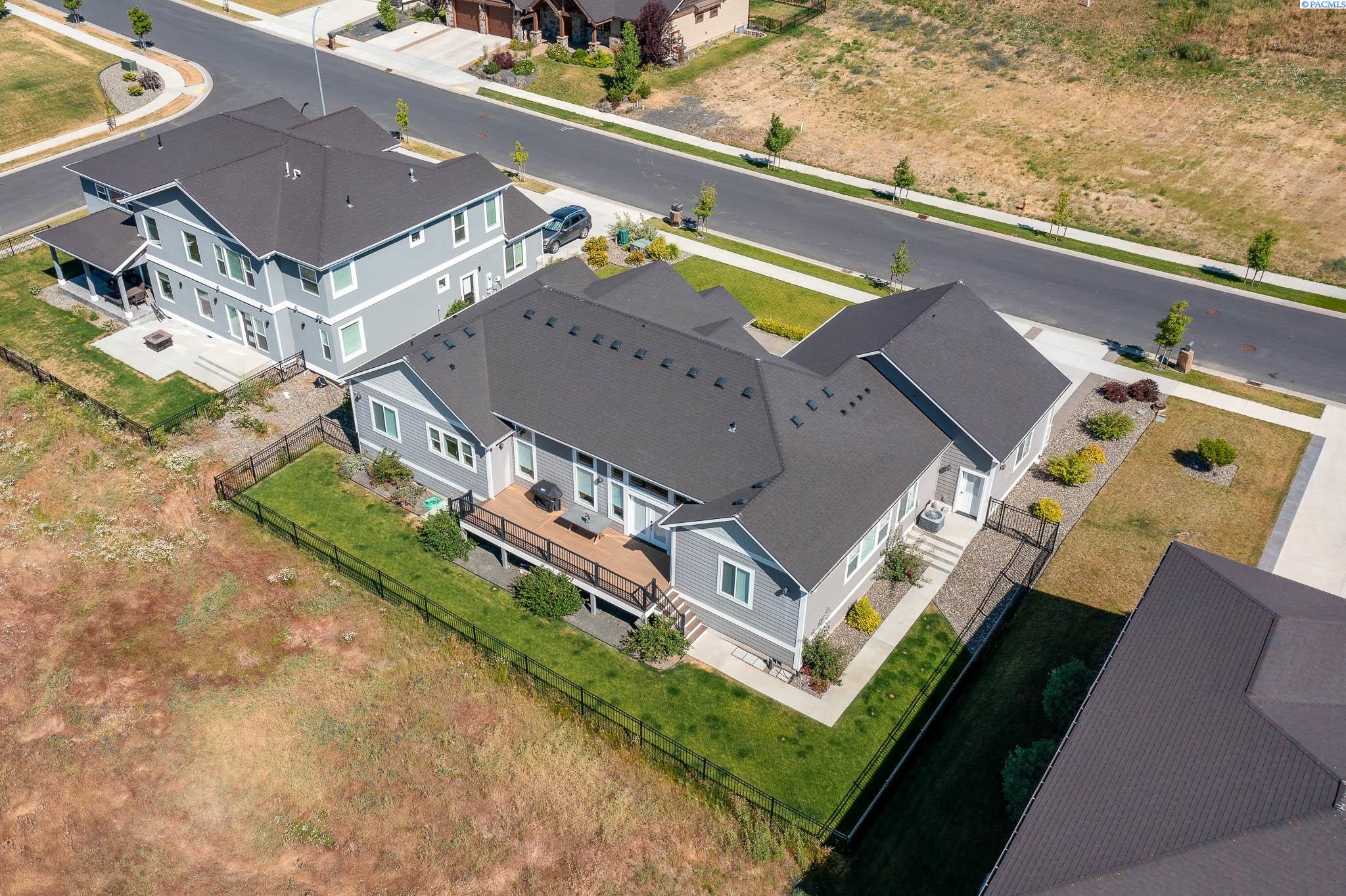 1735 SW Barclay Ridge Dr