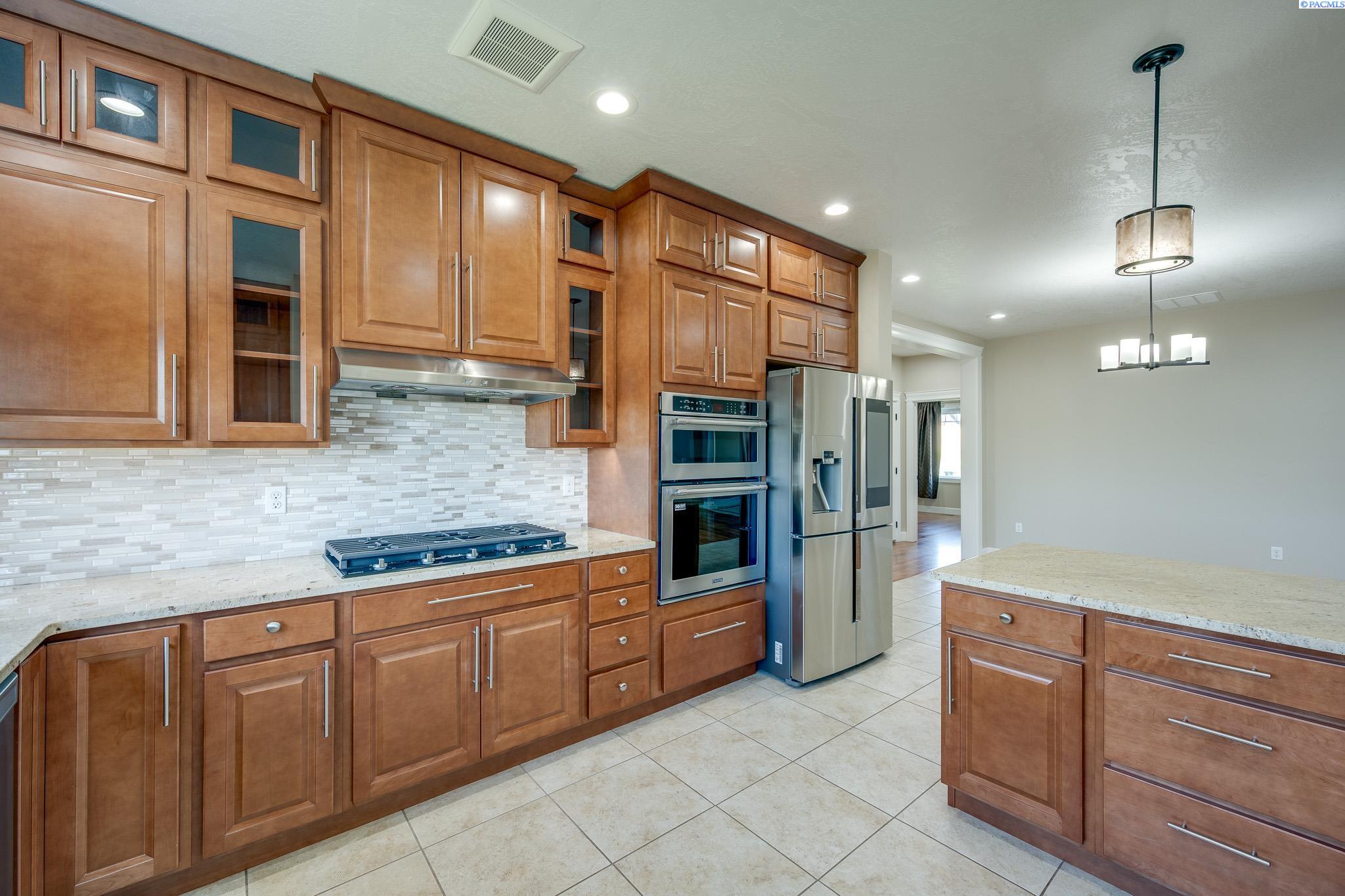 1735 SW Barclay Ridge Dr