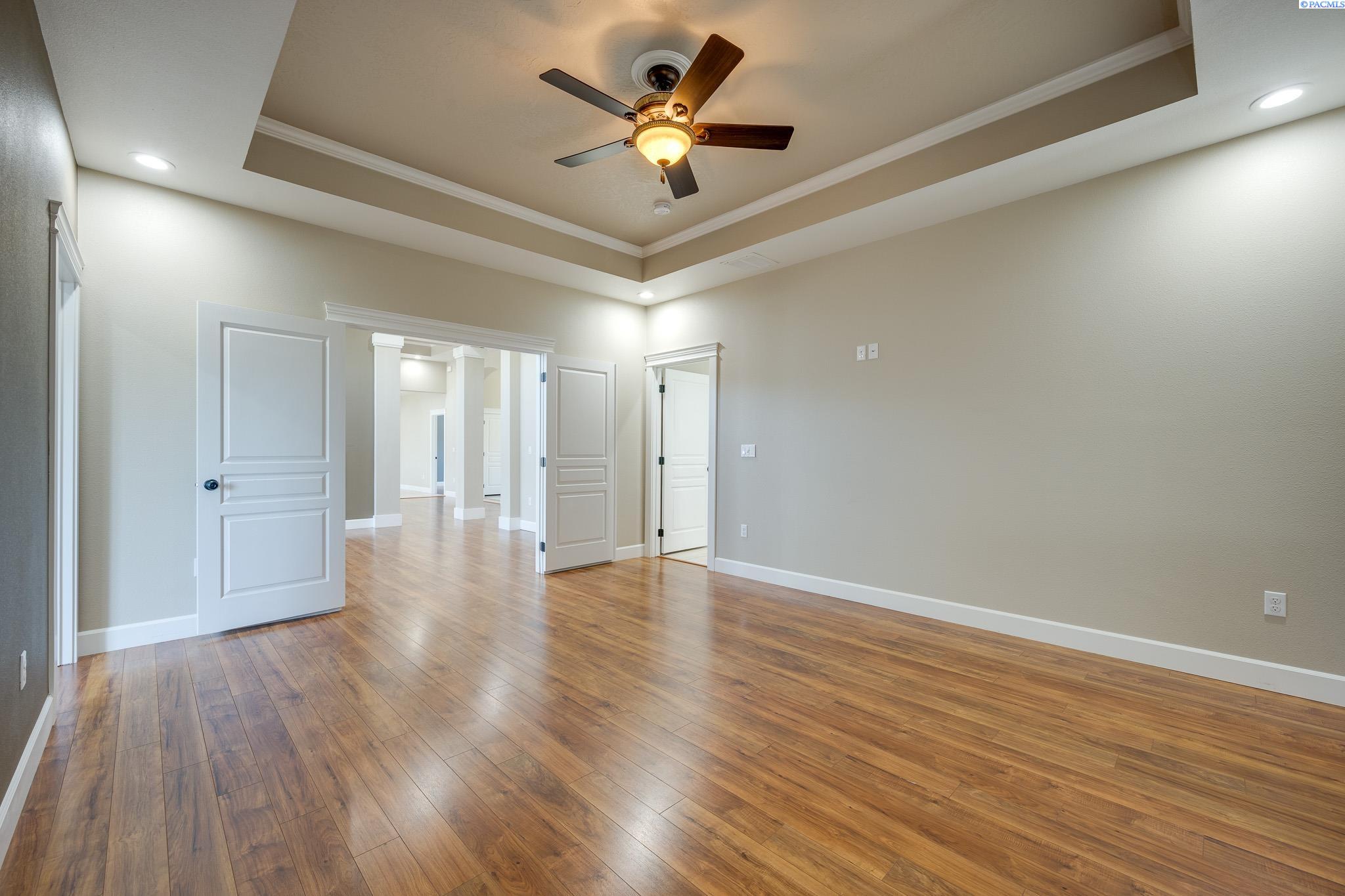 1735 SW Barclay Ridge Dr