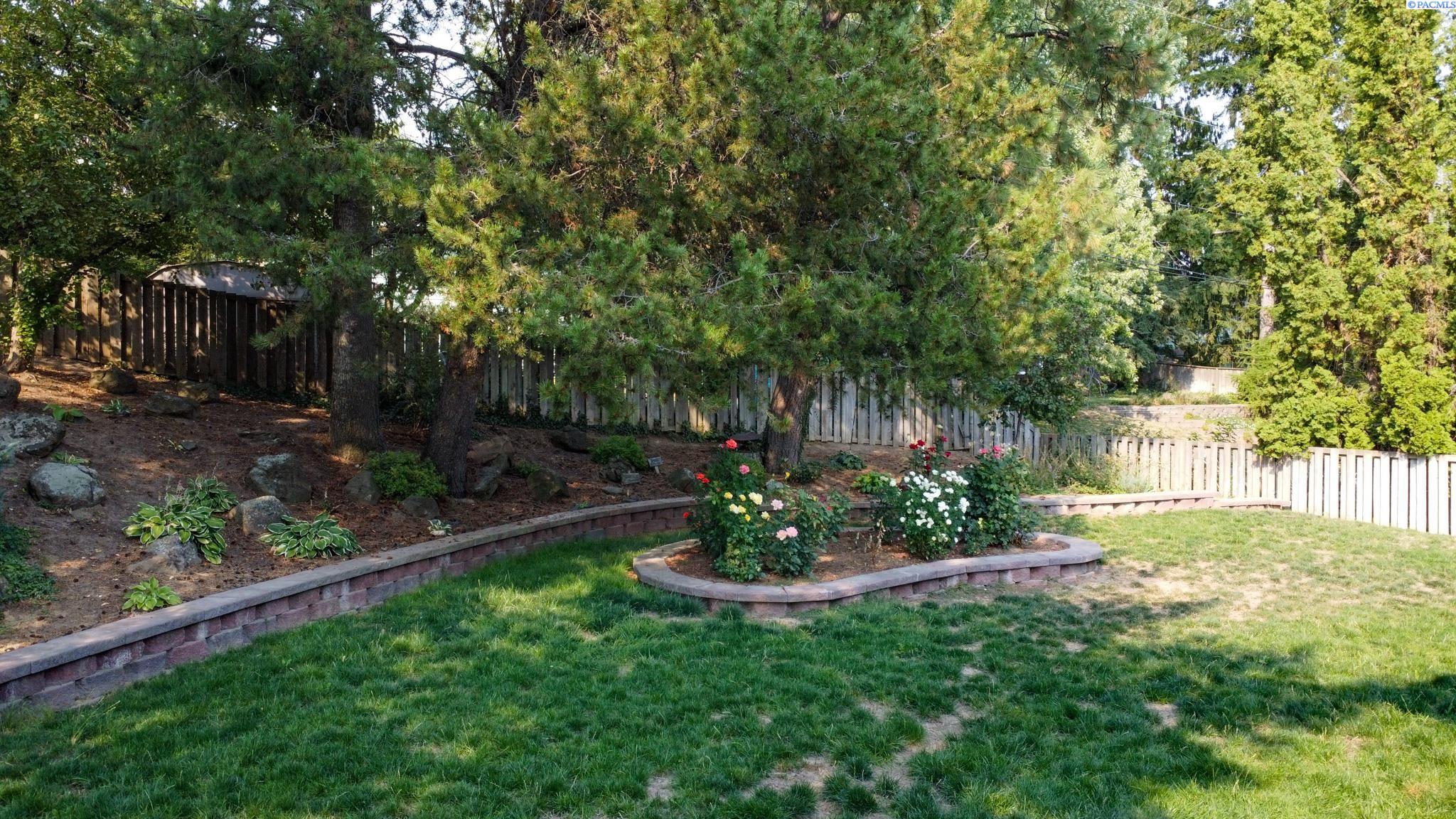 320 NW Joe Street