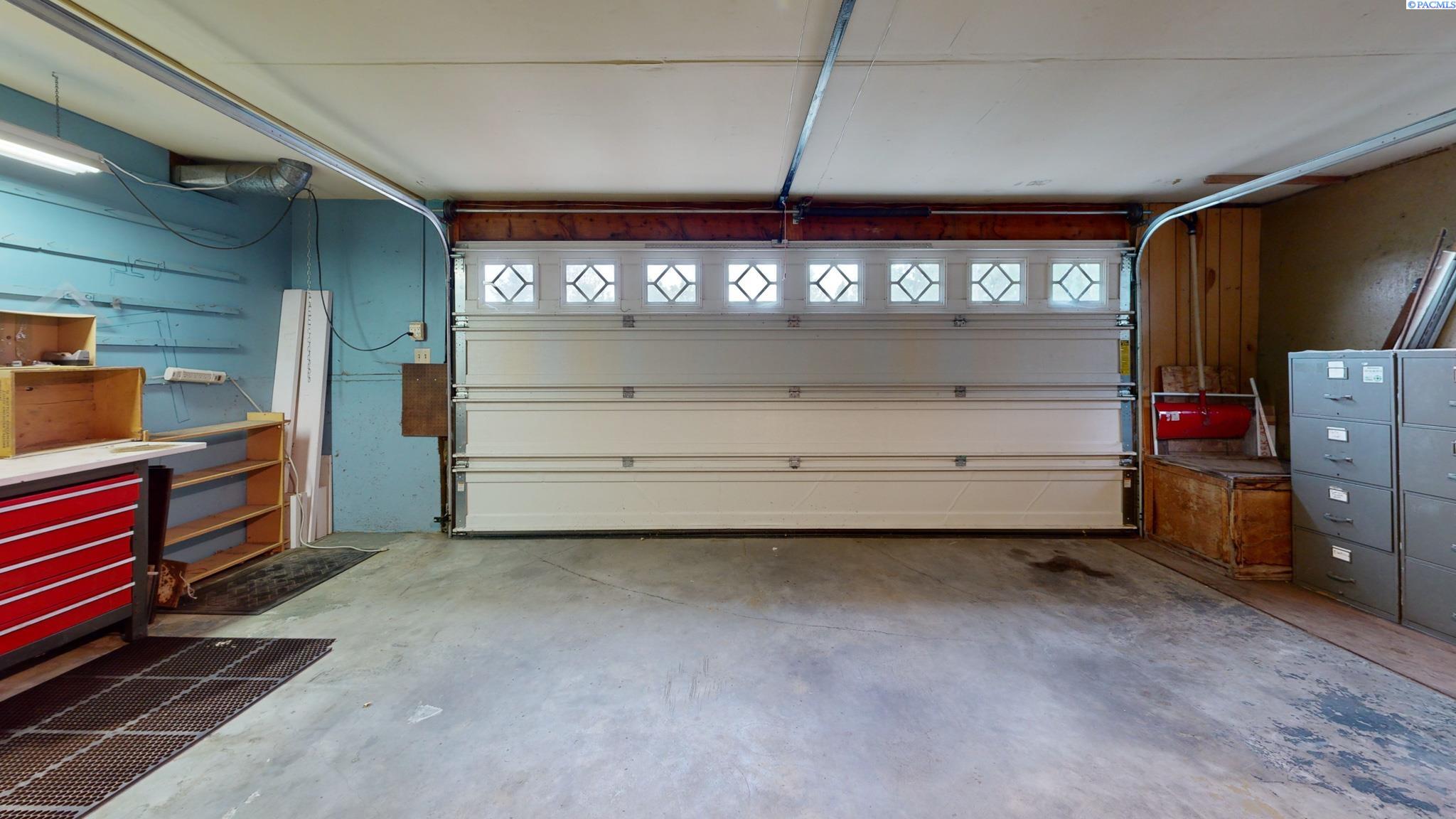320 NW Joe Street