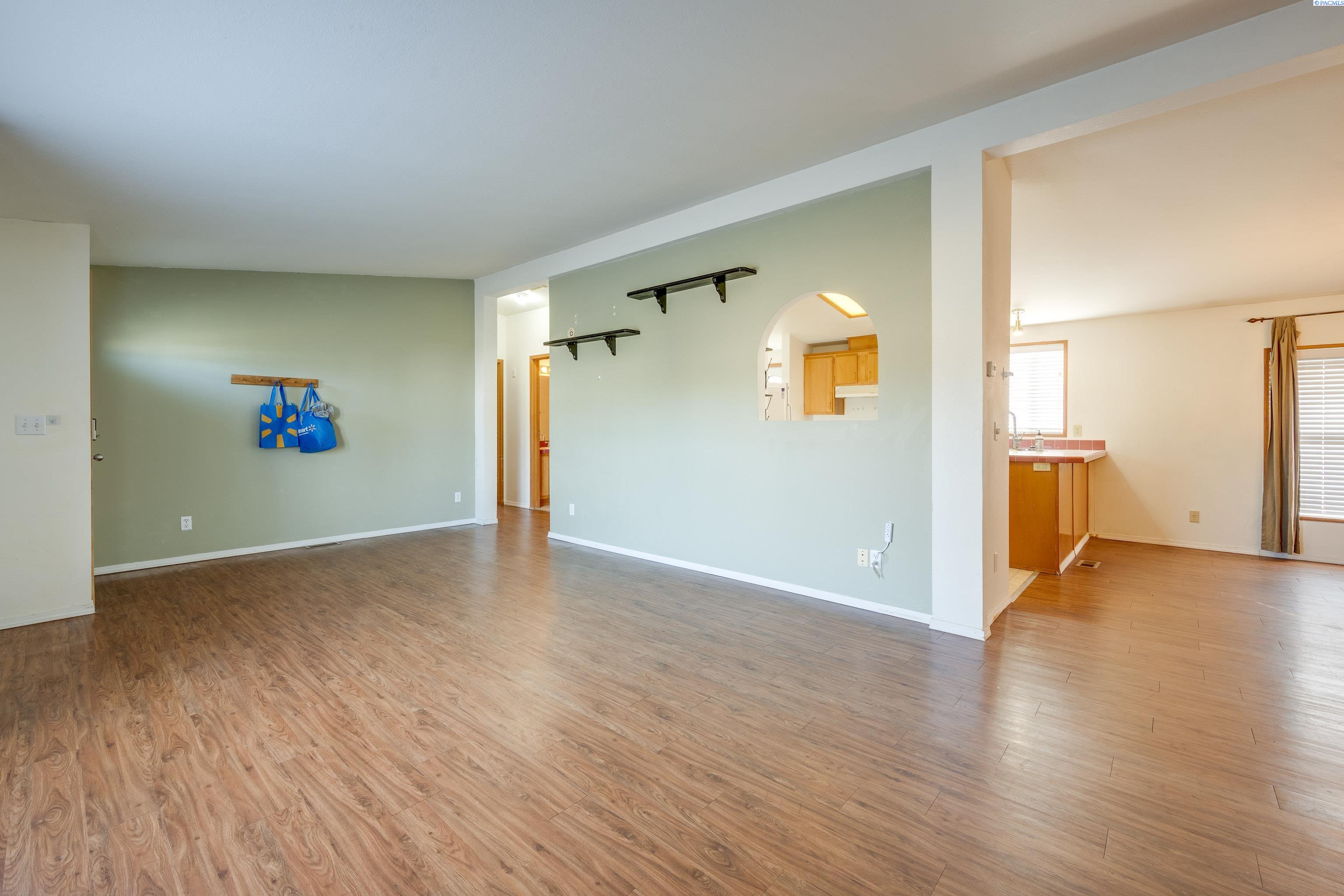255 NW Golden Hills #59