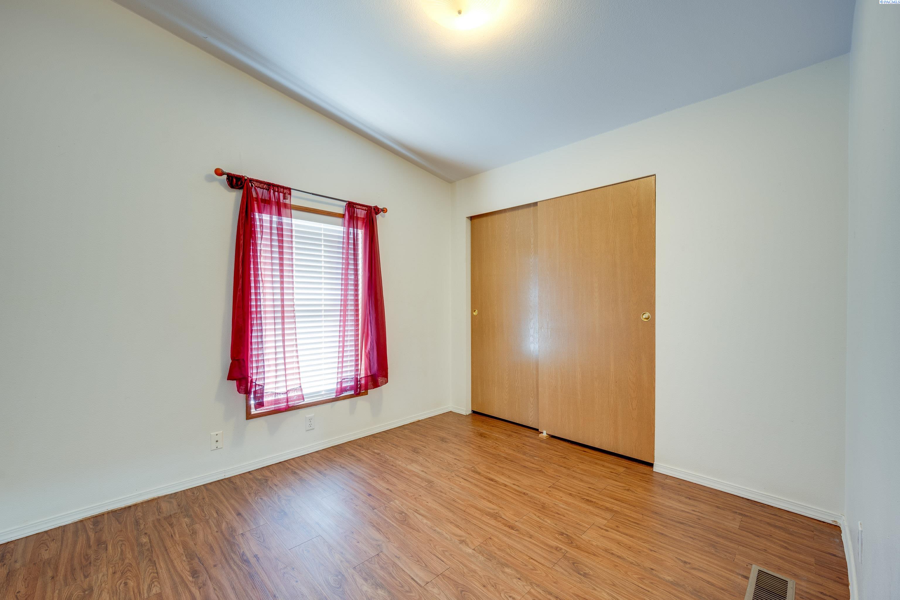 255 NW Golden Hills #59