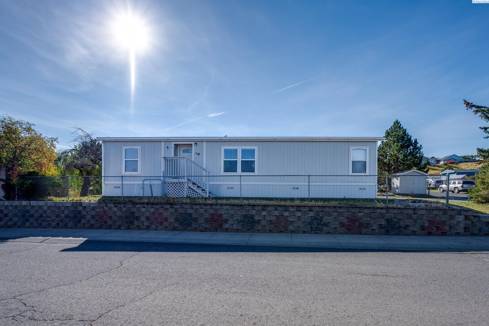 255 NW Golden Hills #59