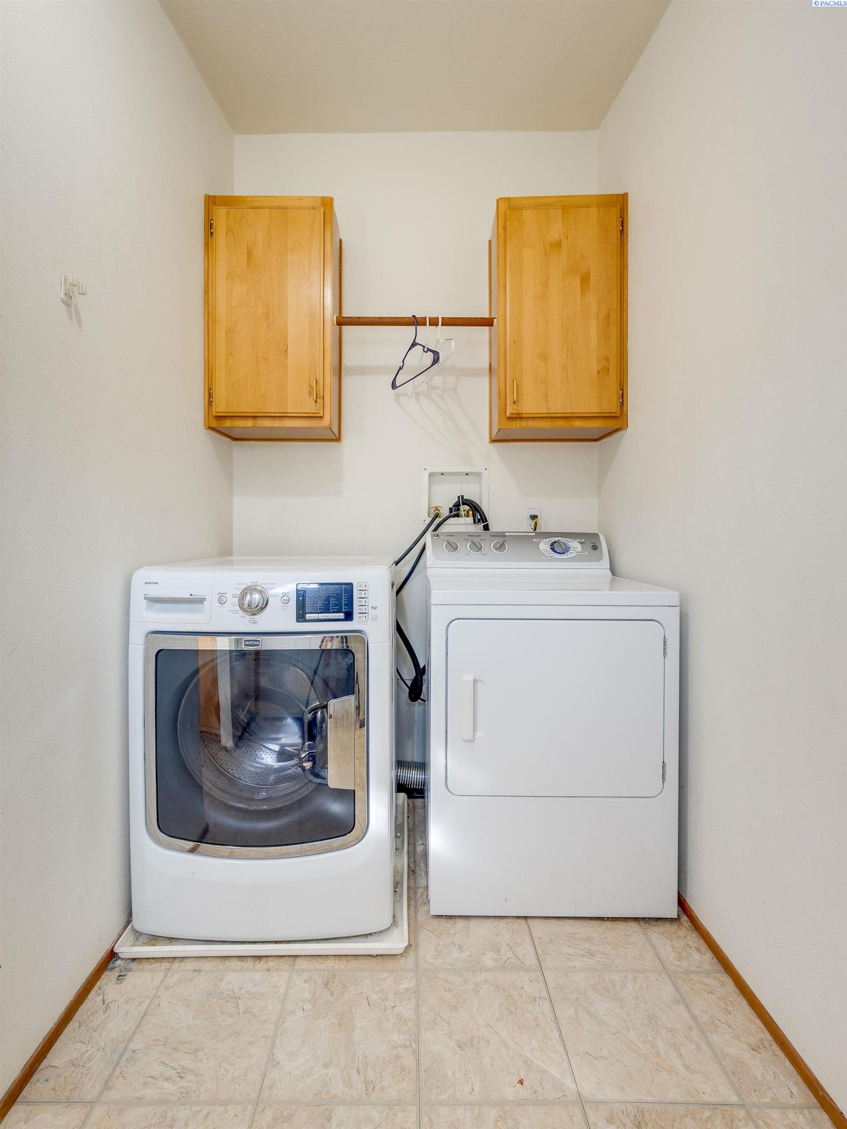 255 NW Golden Hills #59