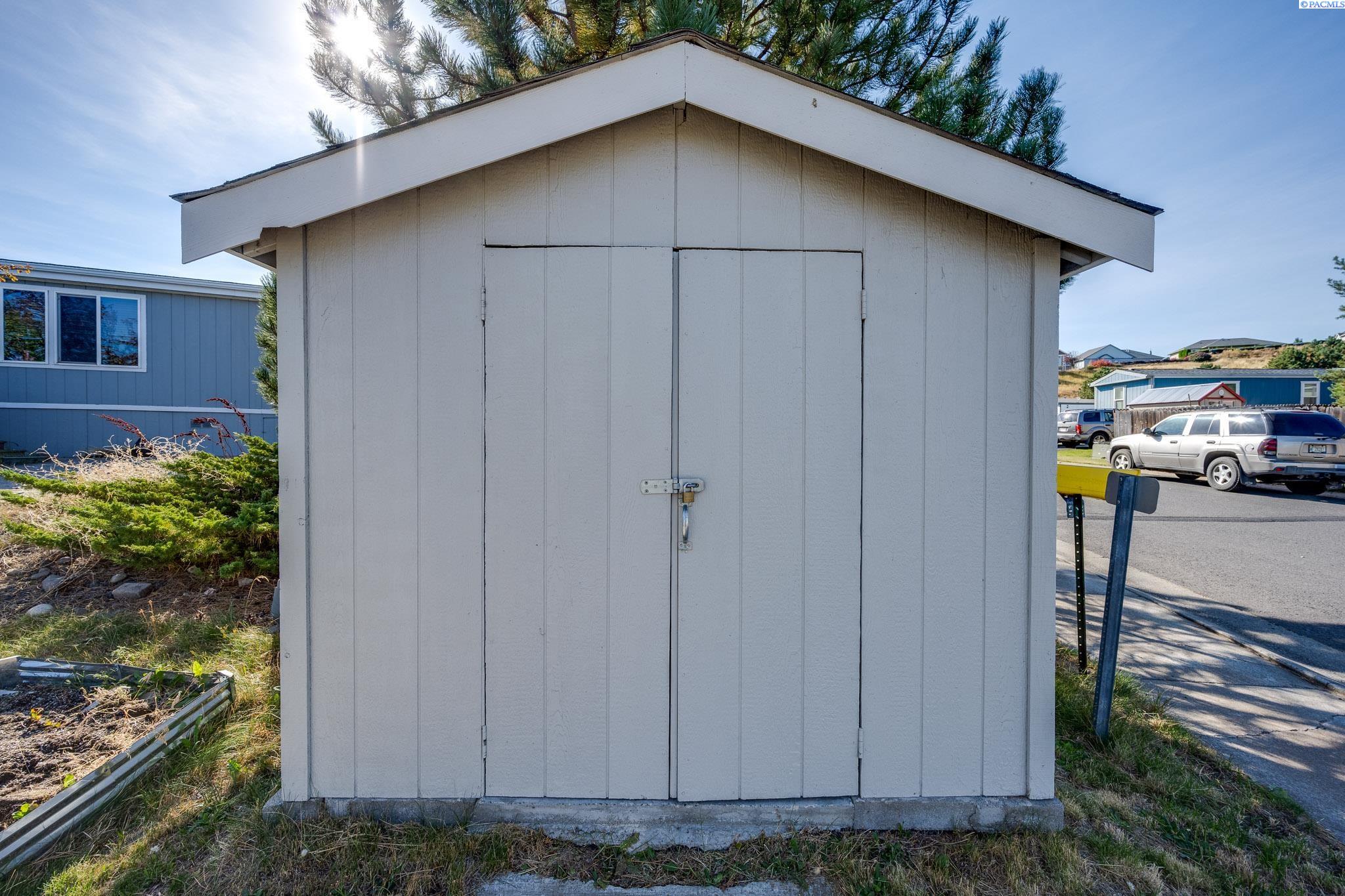 255 NW Golden Hills #59