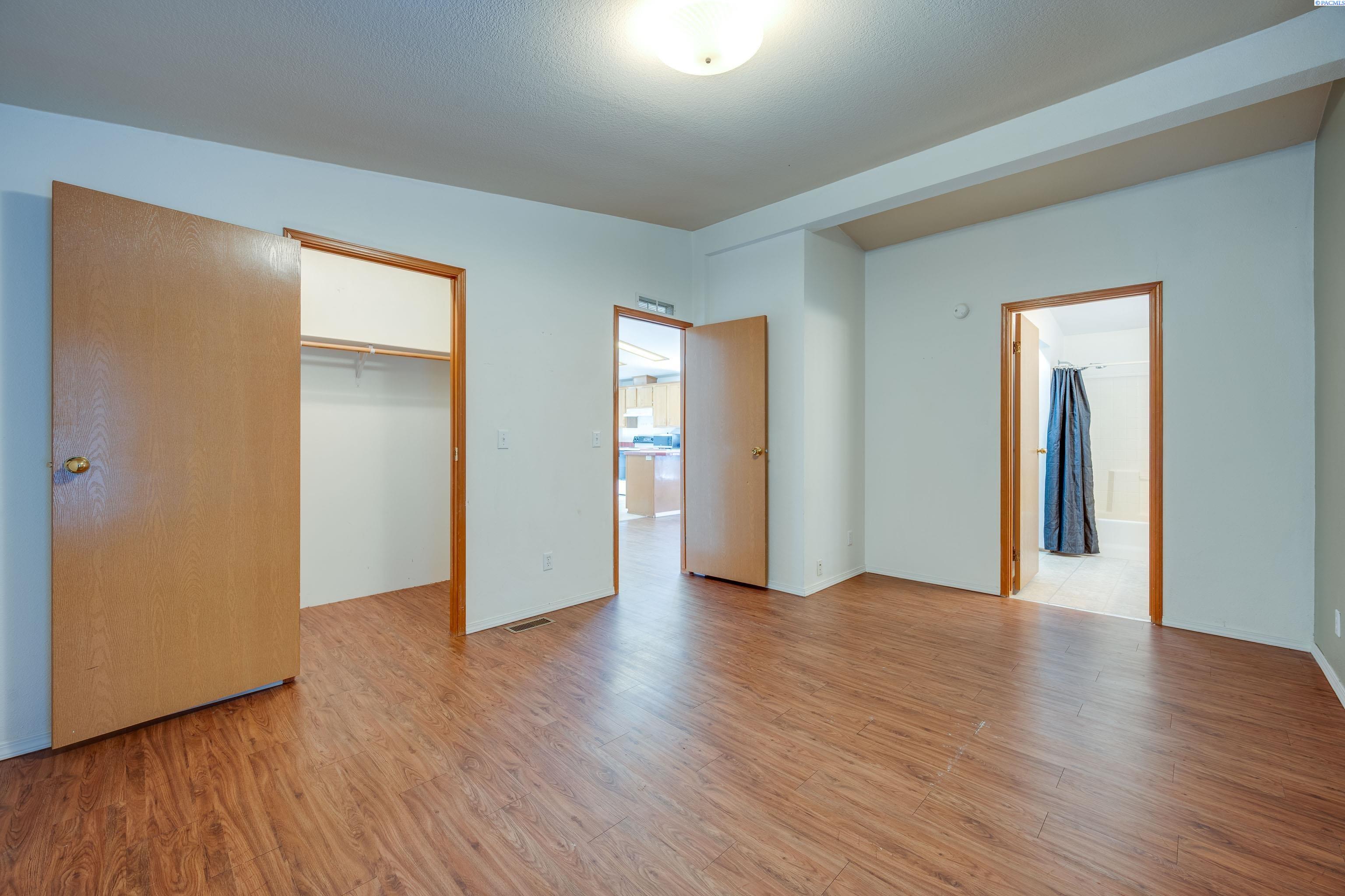 255 NW Golden Hills #59