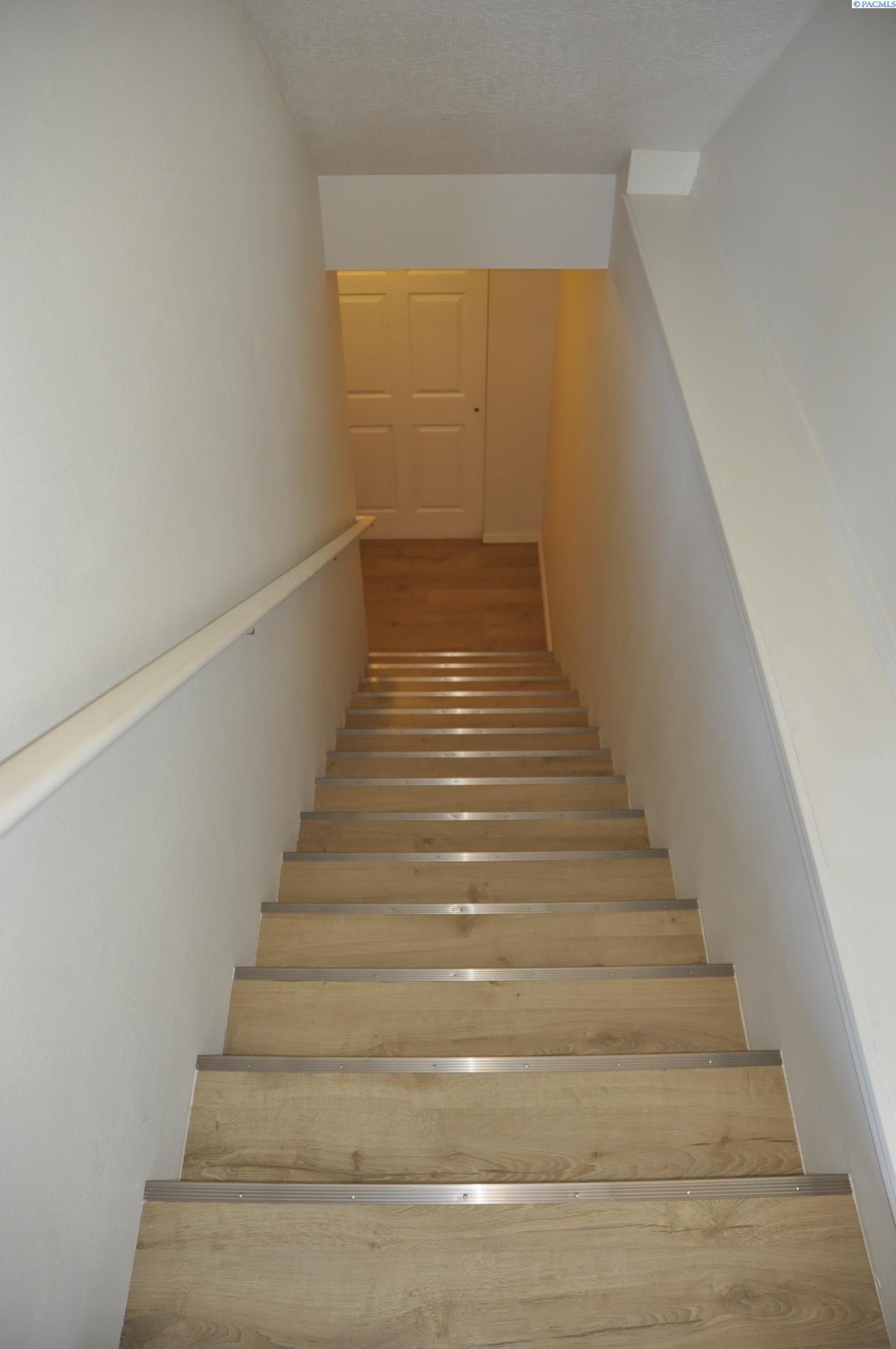 1080 SW Lost Trail Drive