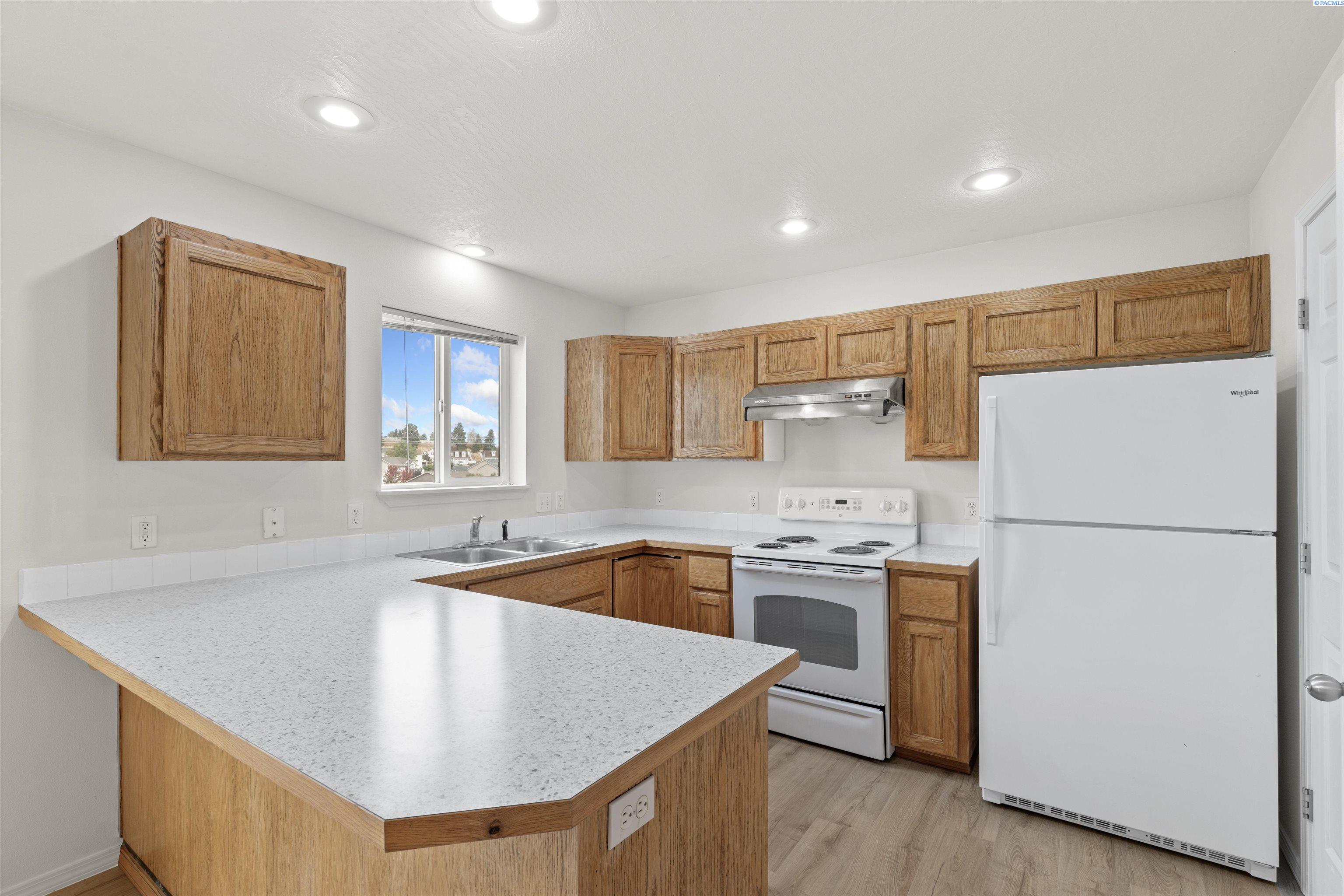 1080 SW Lost Trail Drive