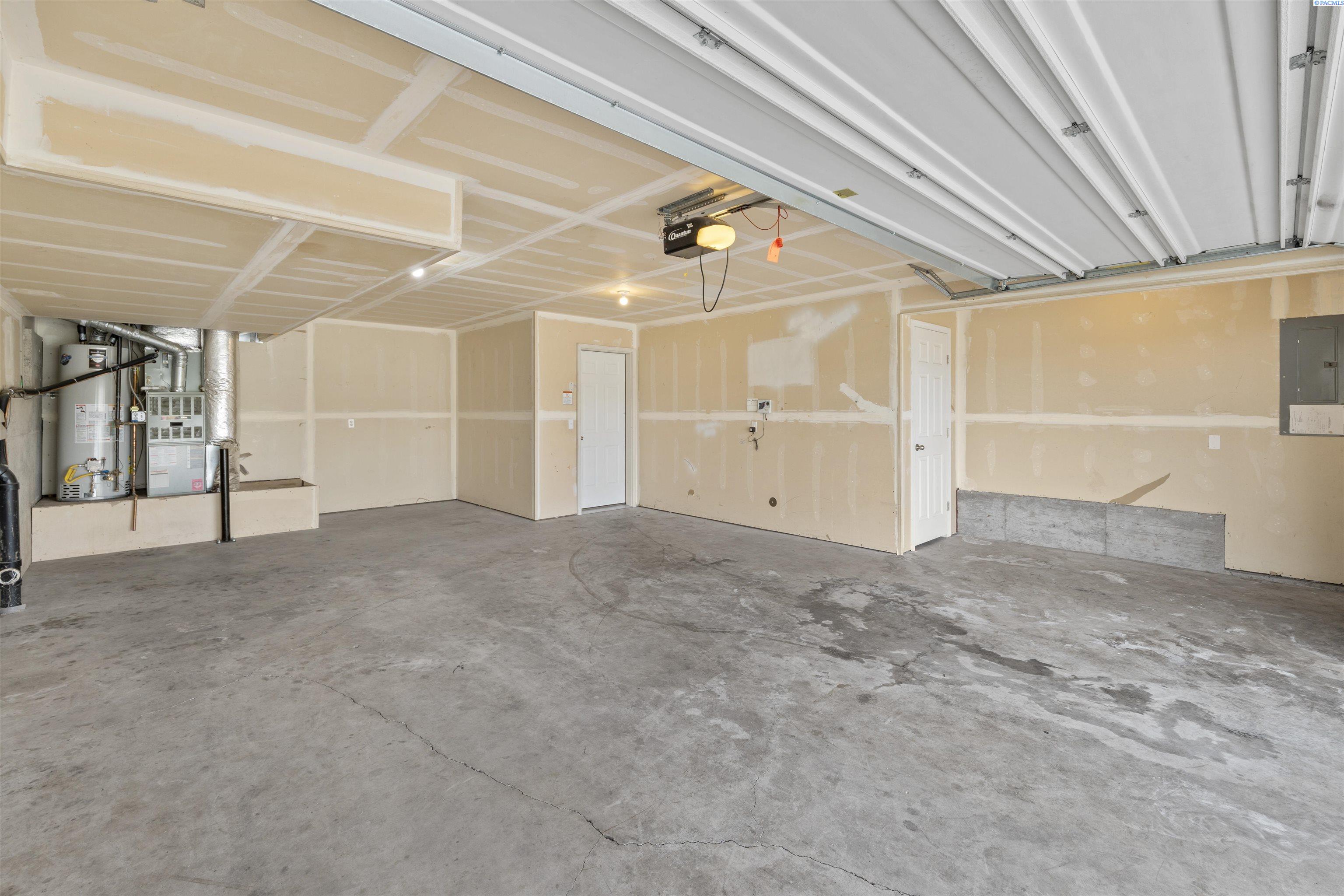 1080 SW Lost Trail Drive