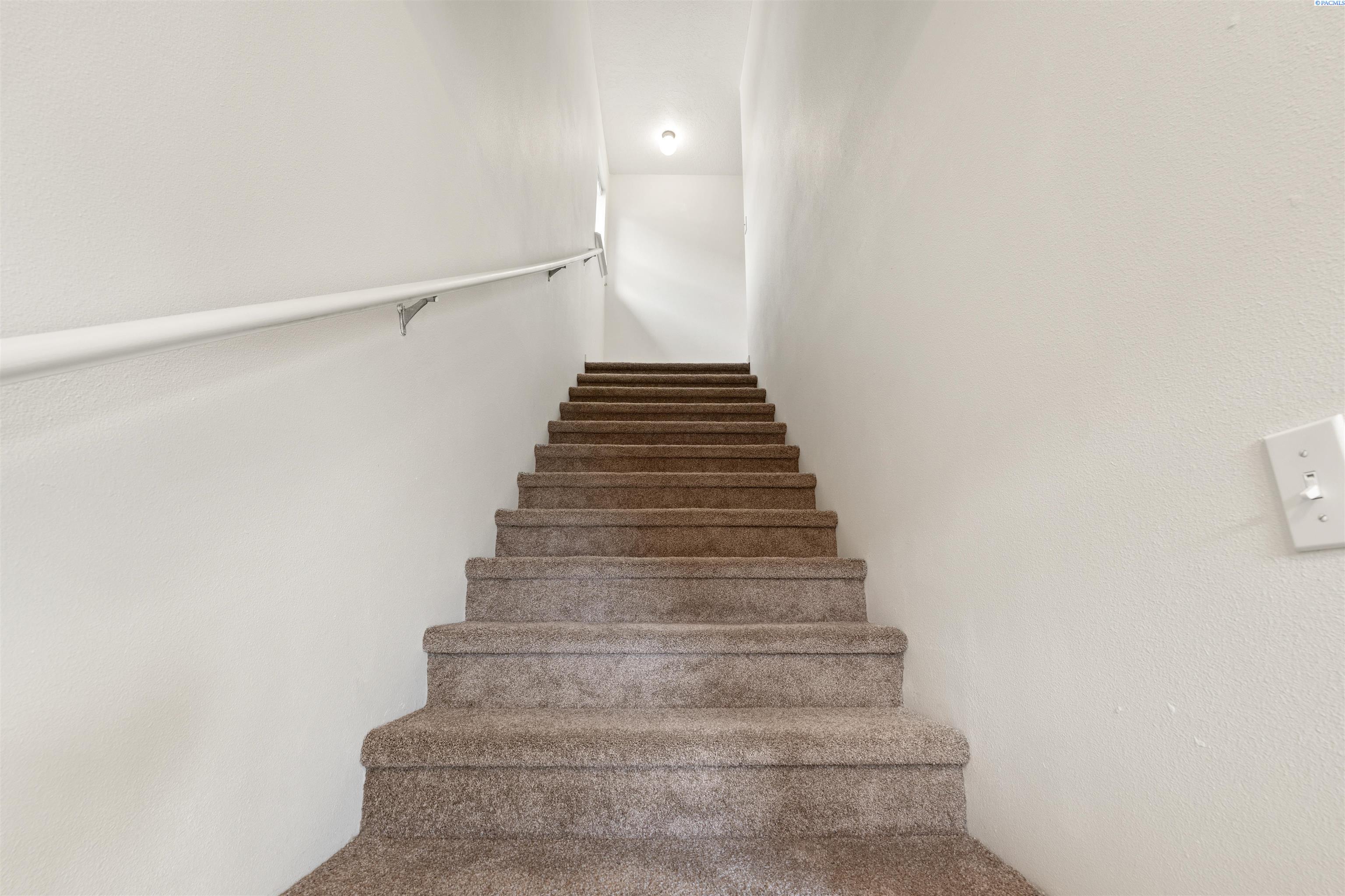 1080 SW Lost Trail Drive