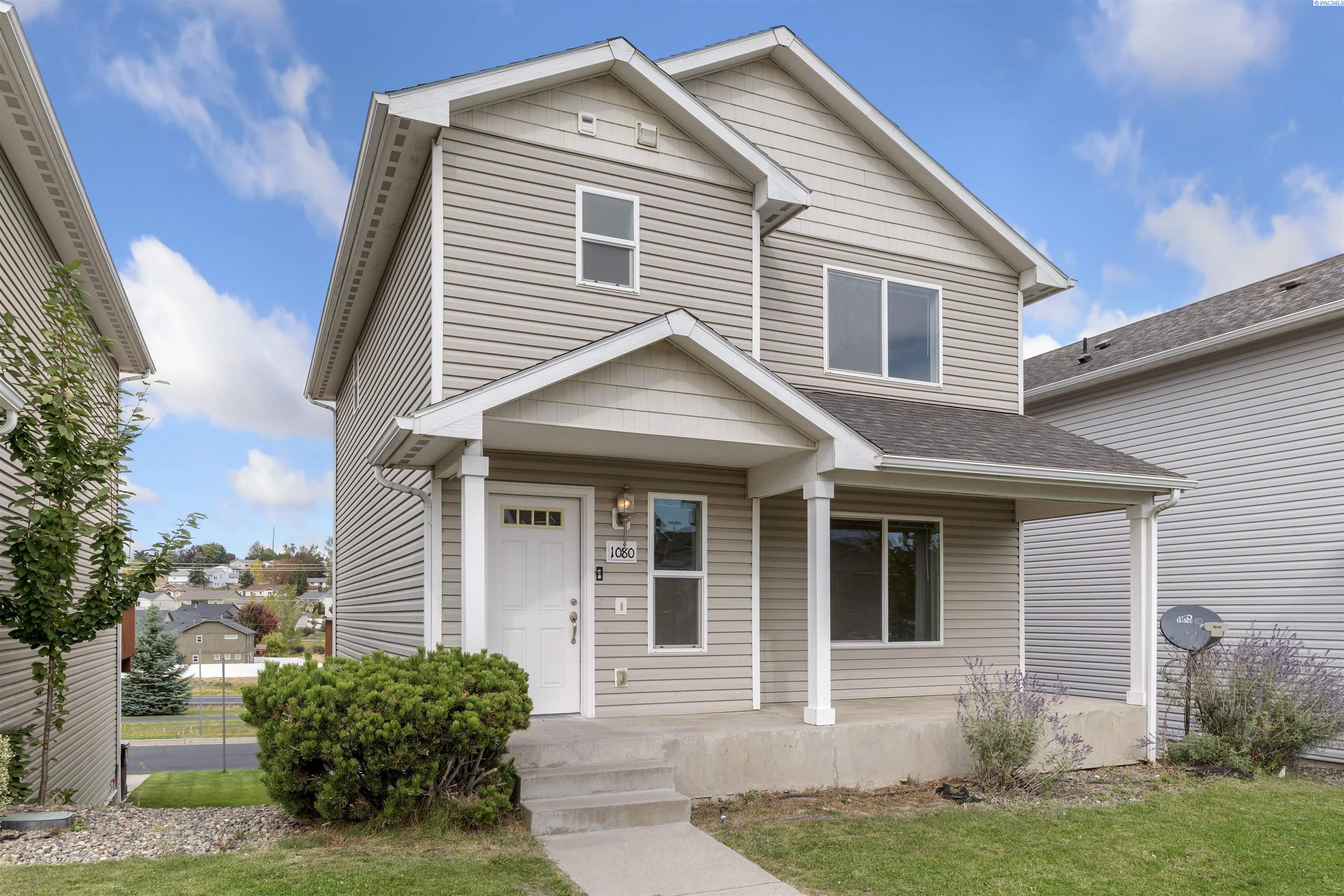 1080 SW Lost Trail Drive