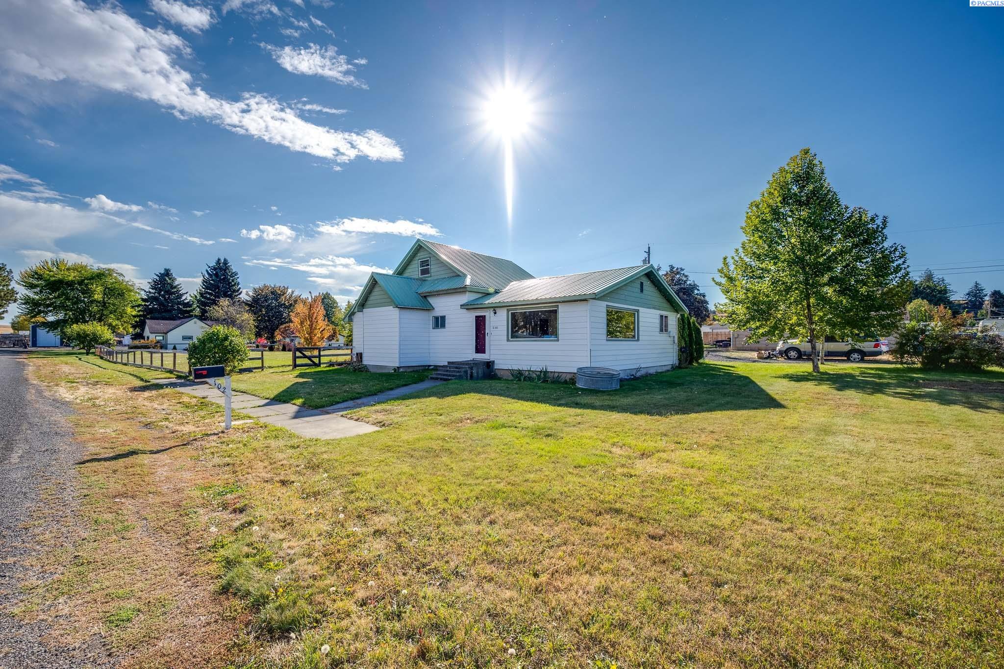 102 E Liberty St, St. John