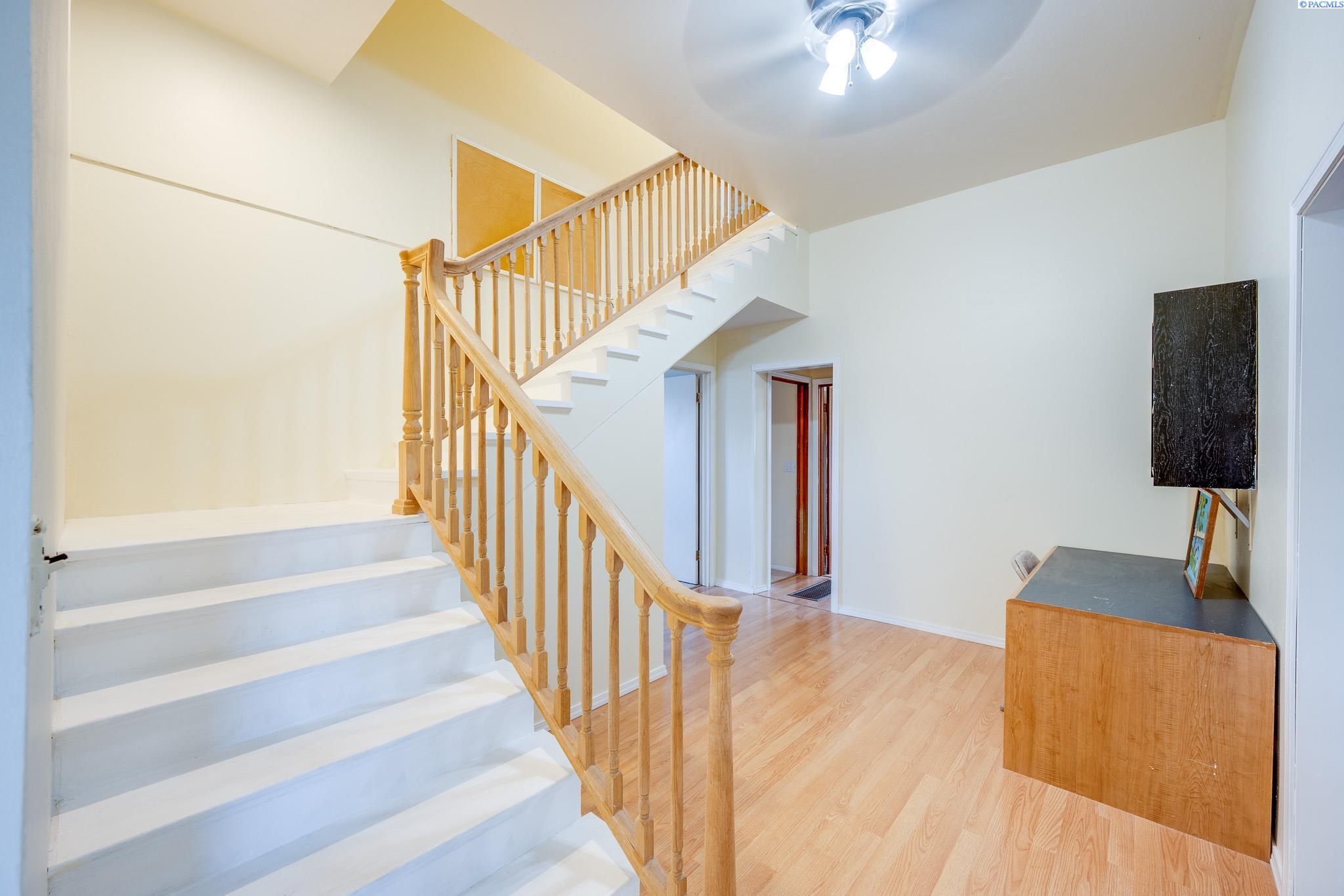 102 E Liberty St, St. John