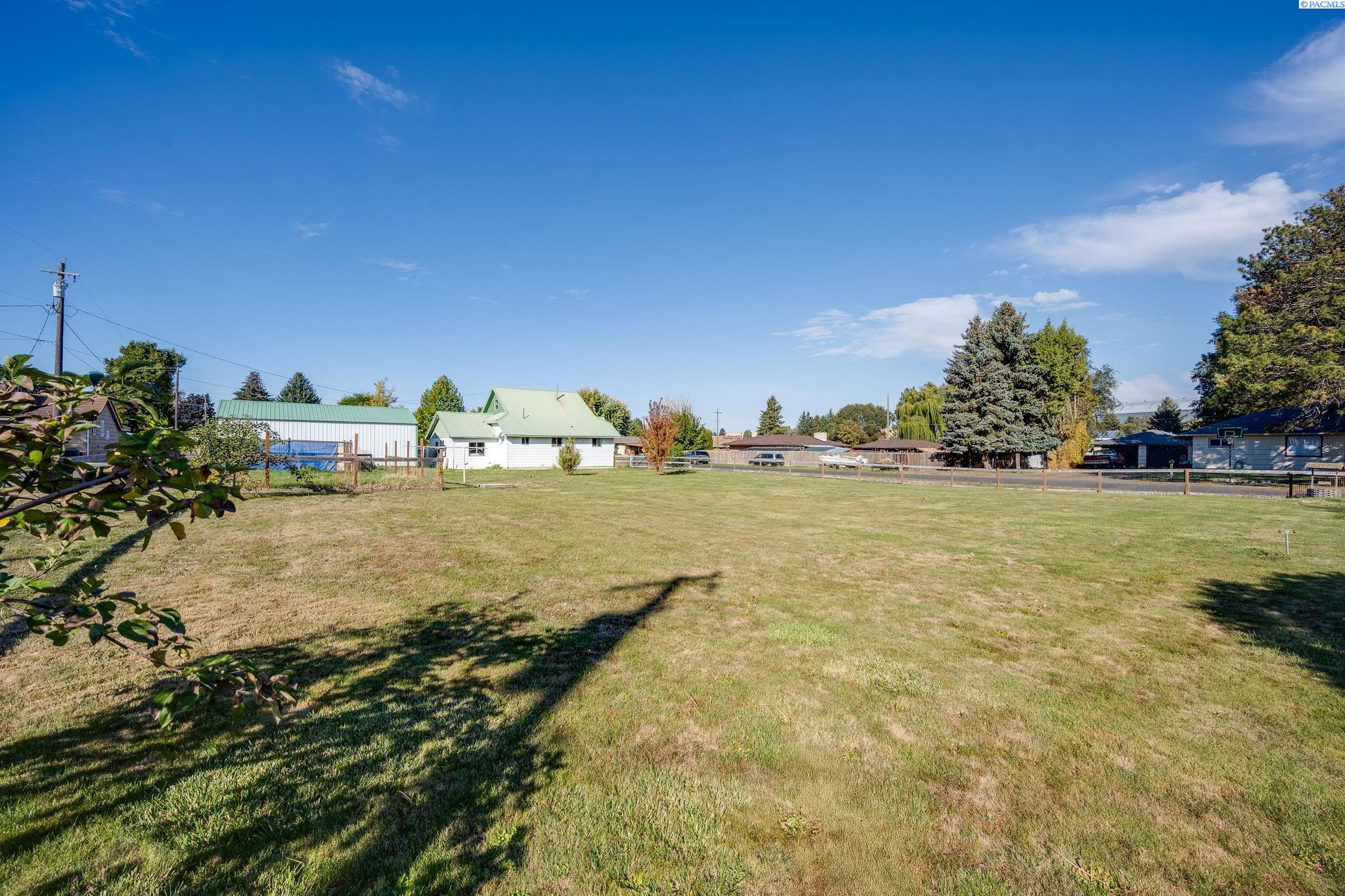 102 E Liberty St, St. John