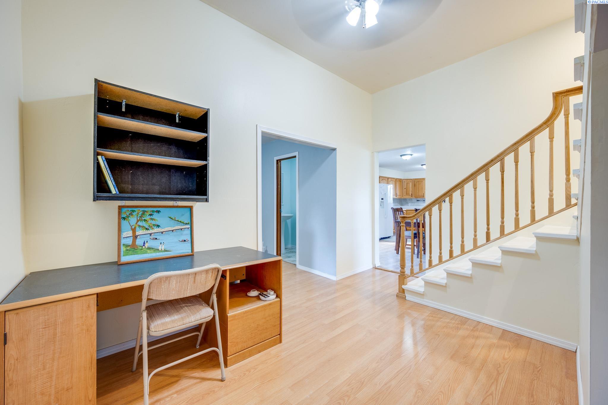 102 E Liberty St, St. John