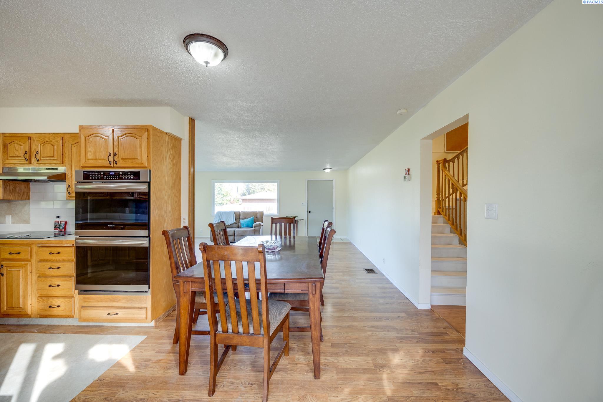 102 E Liberty St, St. John