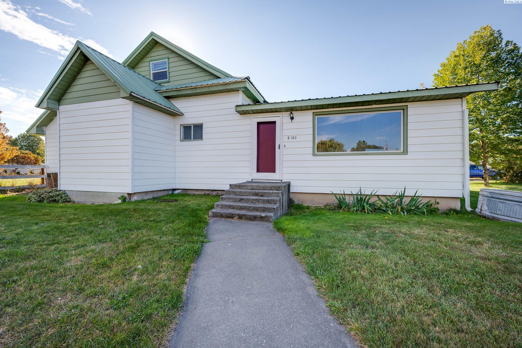 102 E Liberty St, St. John