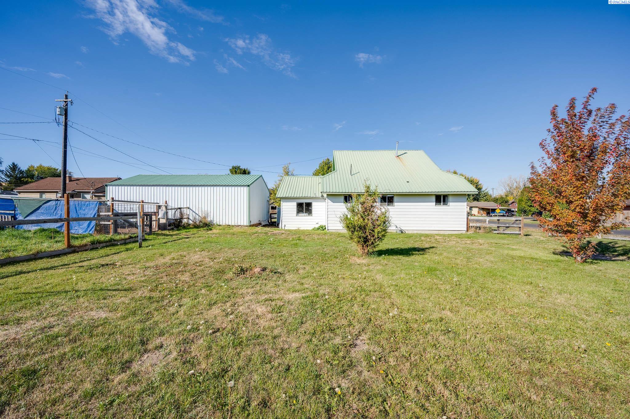 102 E Liberty St, St. John