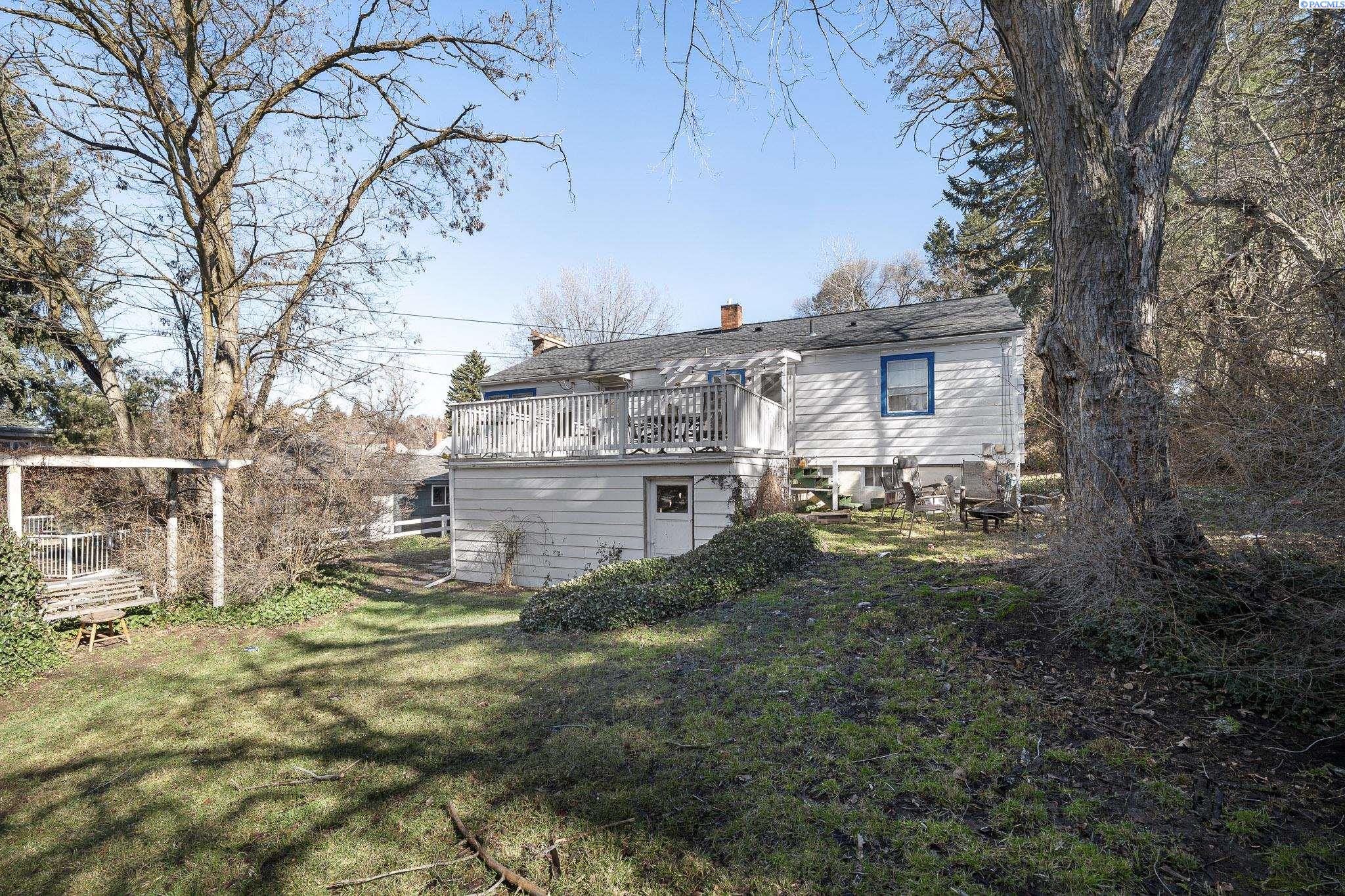 1005 NE Duncan