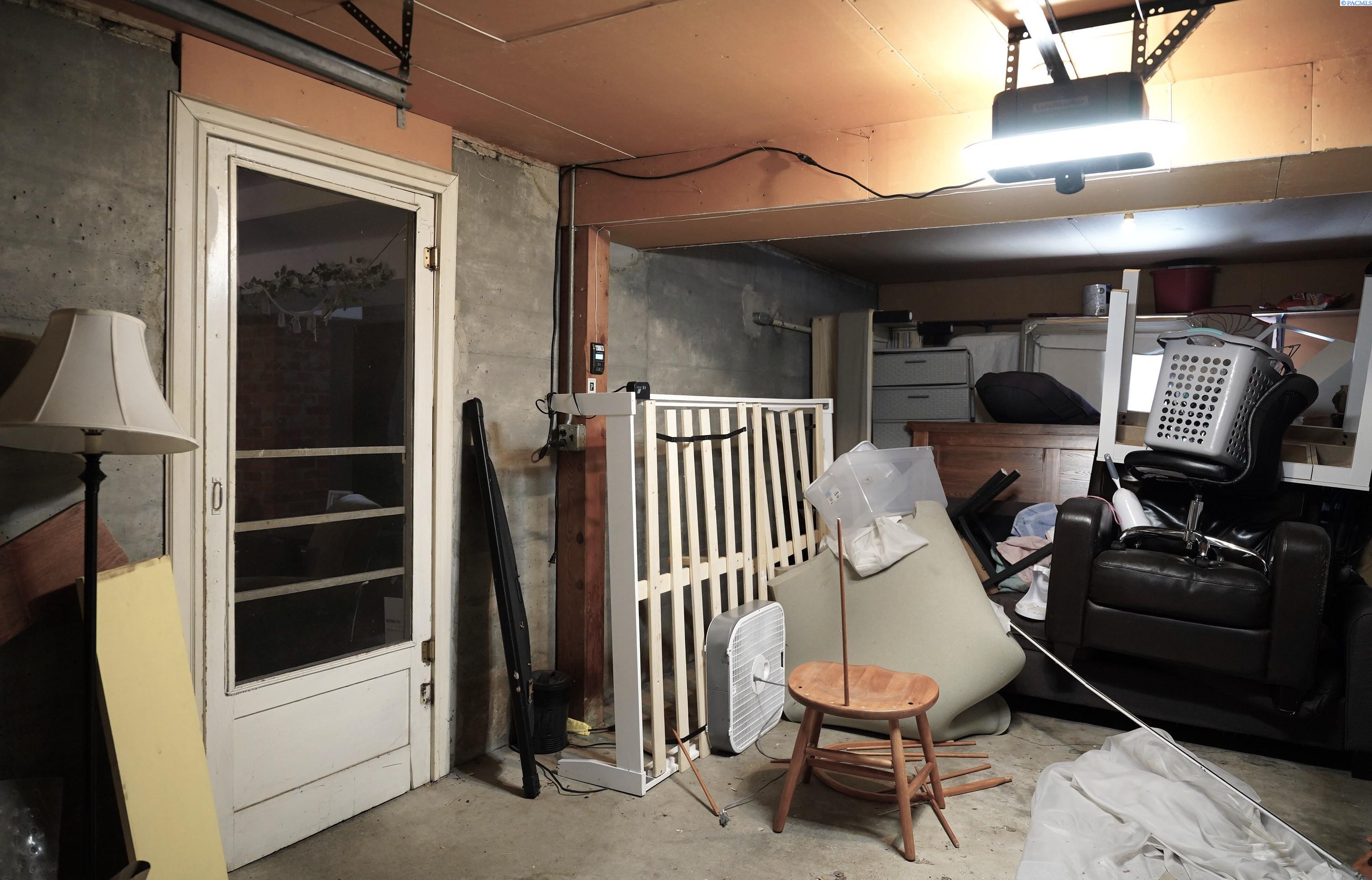 1005 NE Duncan